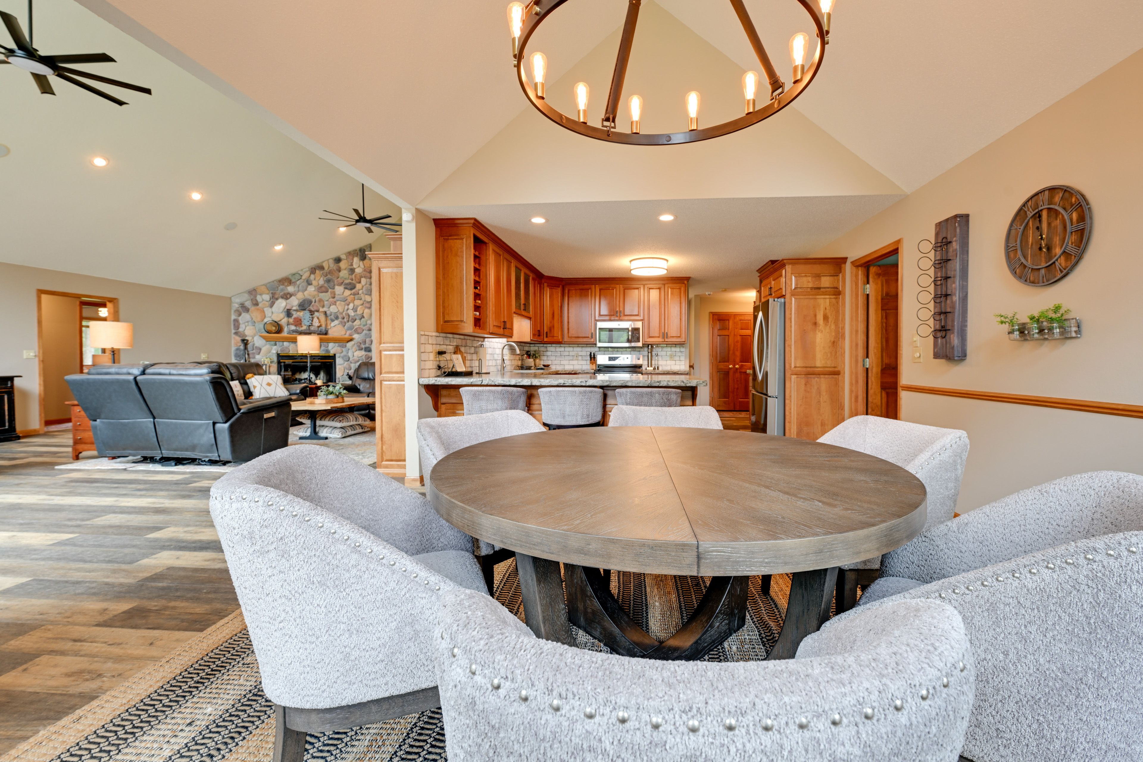 Kitchen | Main Level