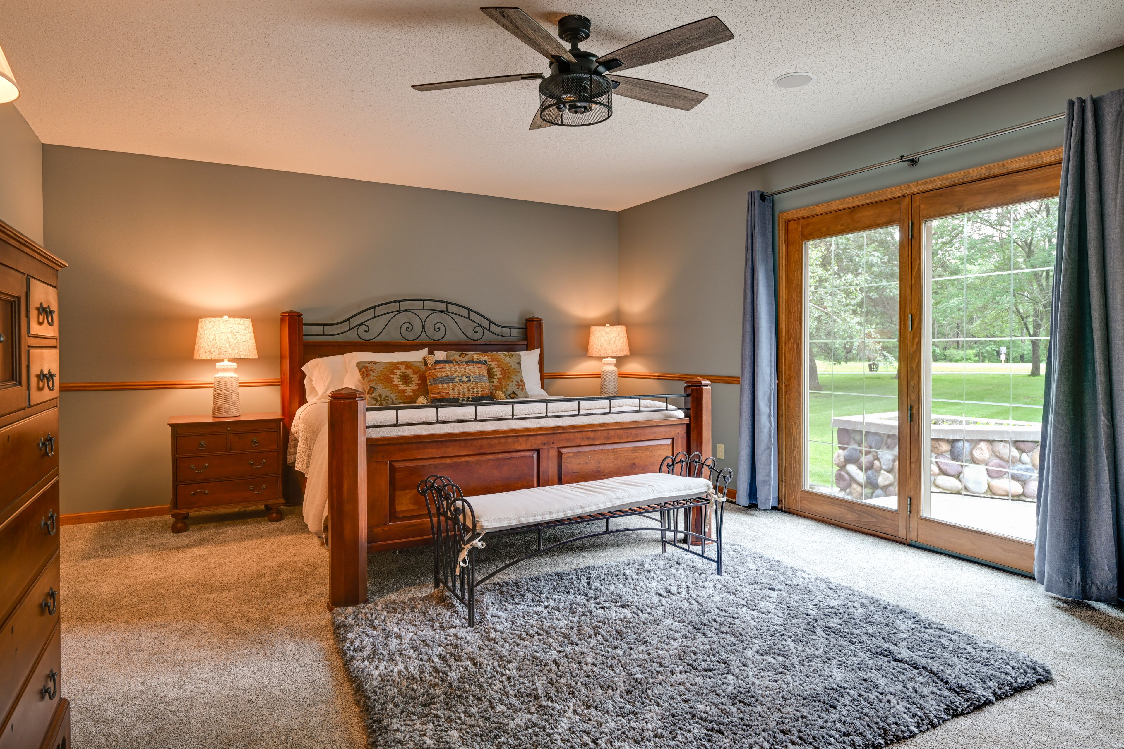 Bedroom 1 | King Bed | Main Level