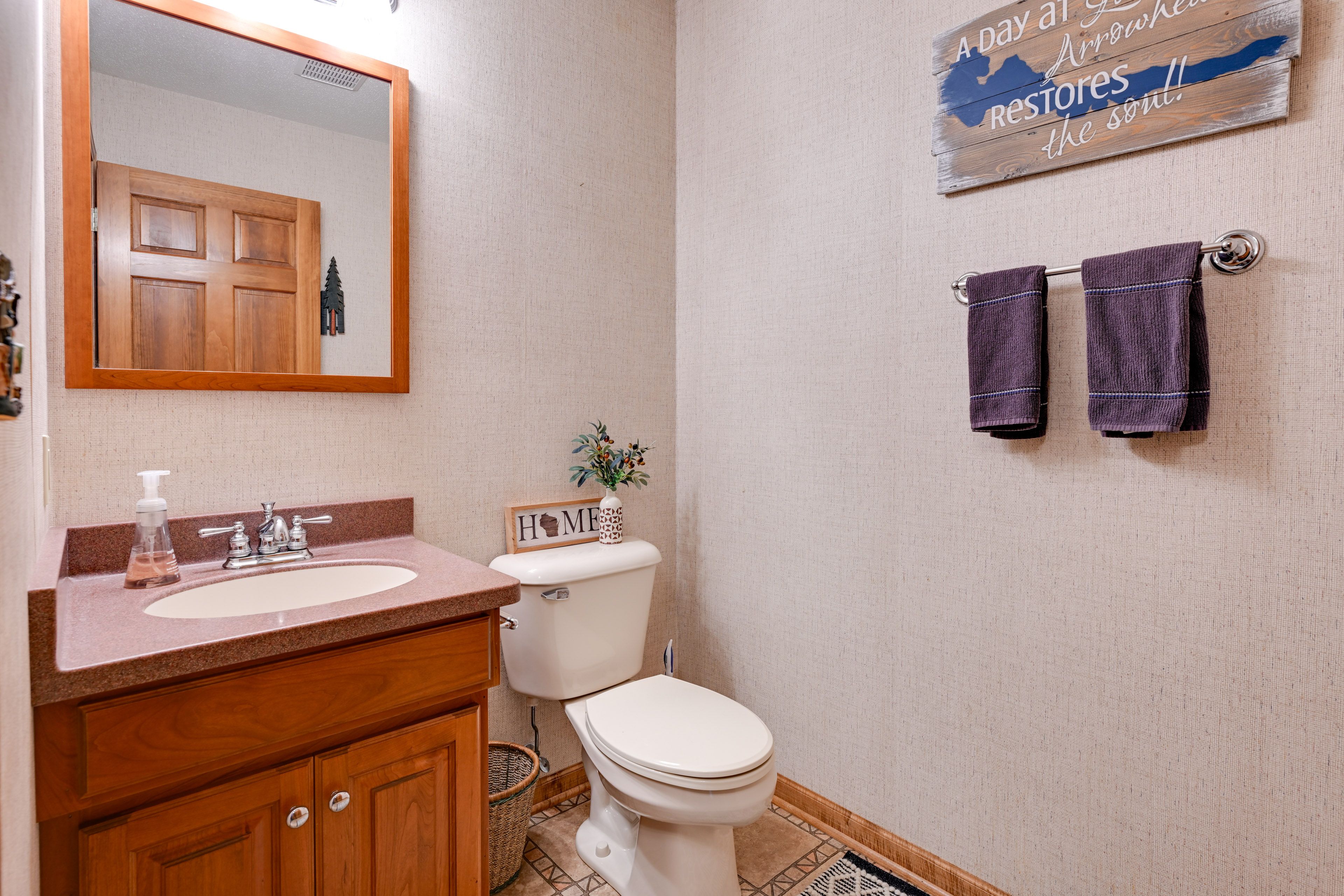 Half Bathroom | Main Level