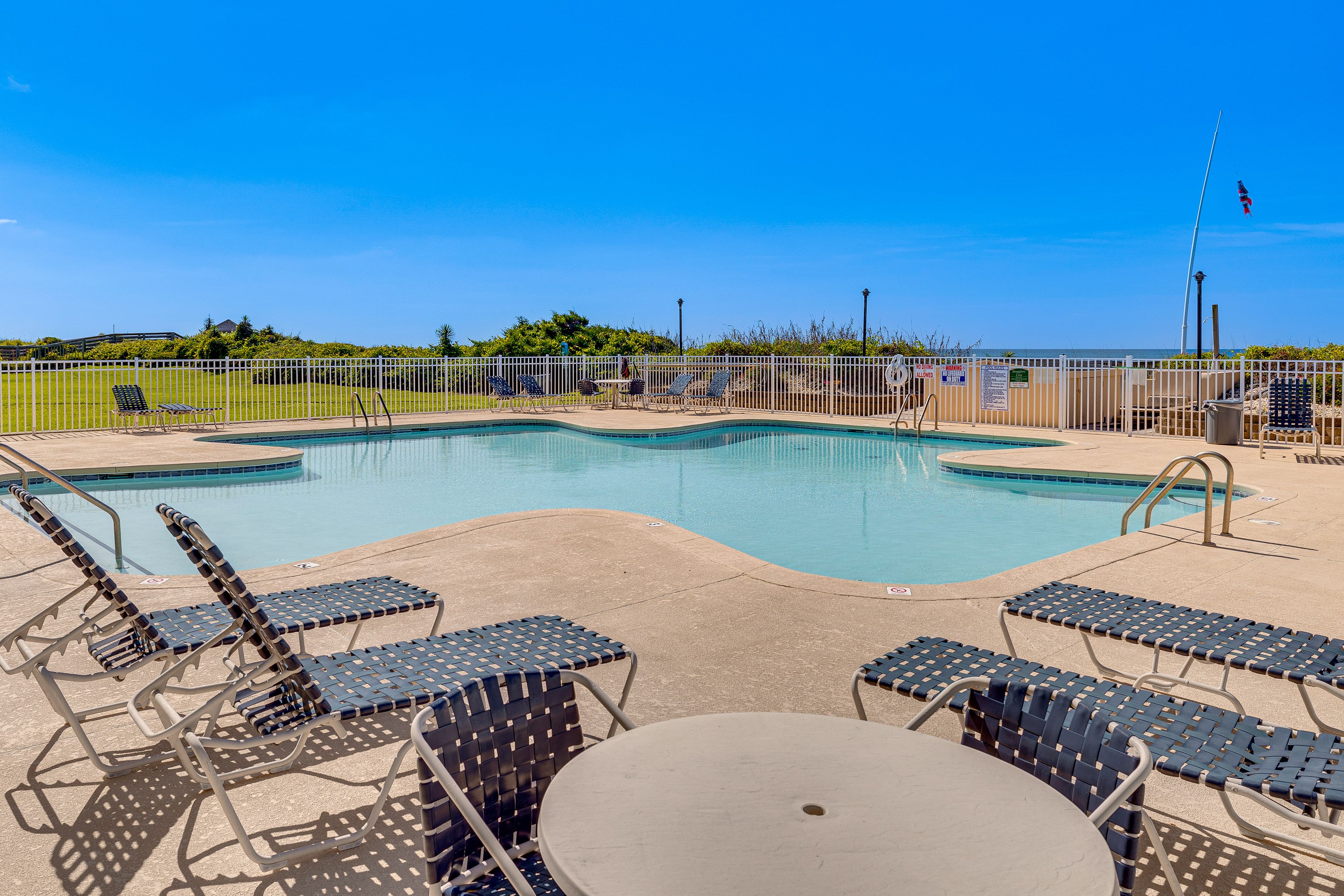Smuggler's Cove | Community Amenities