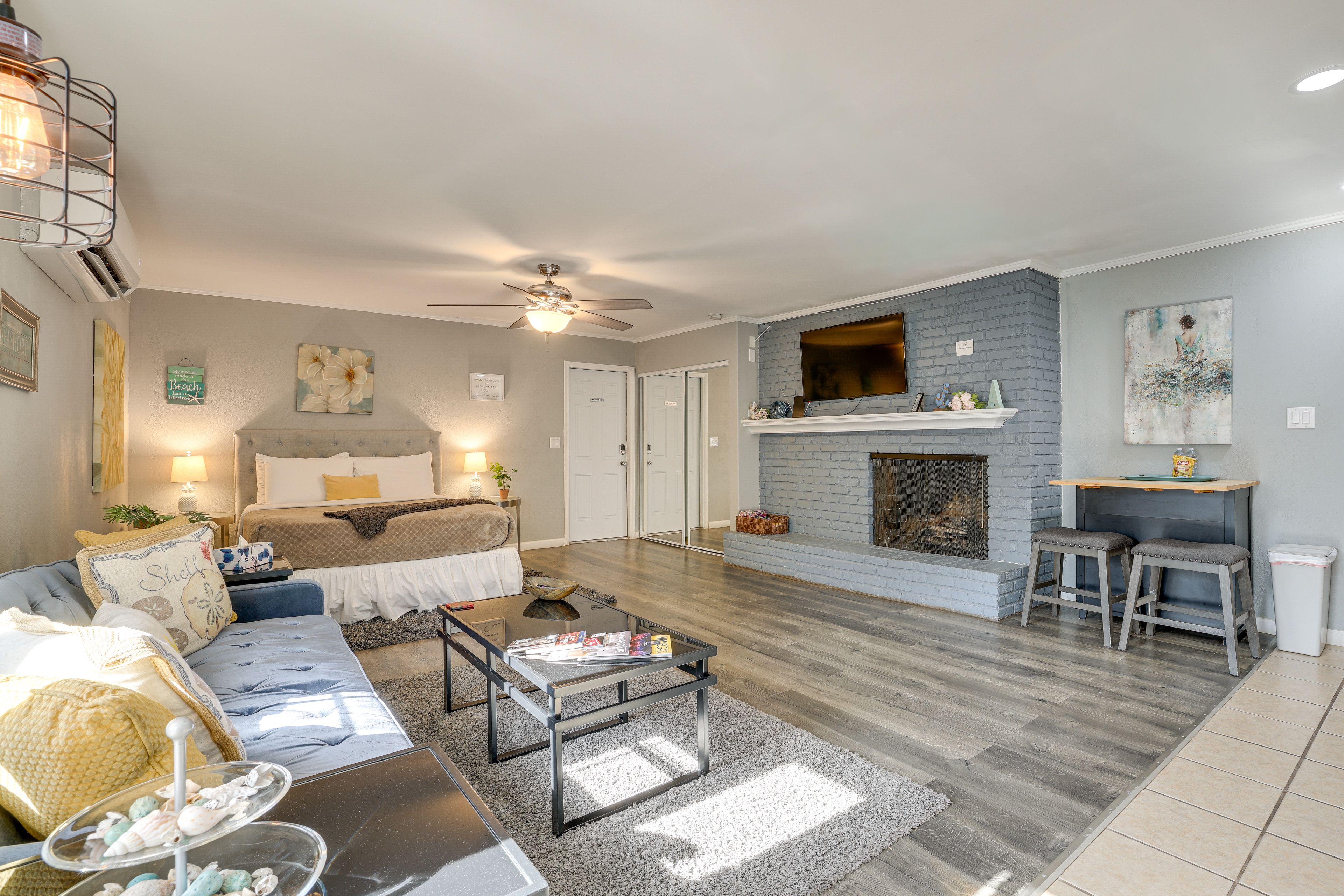Studio | Queen Bed | Sleeper Sofa