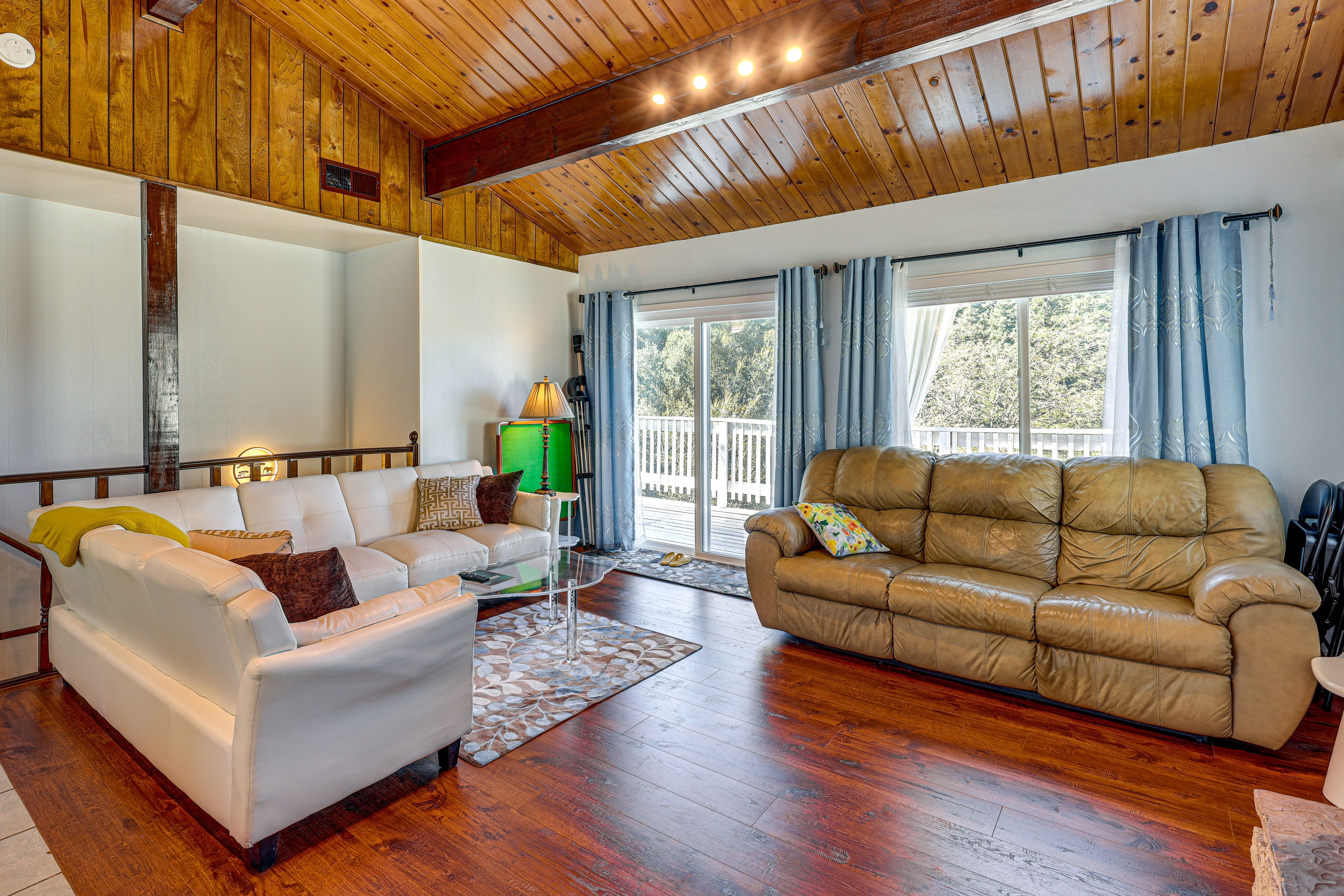 Living Room | Main Level