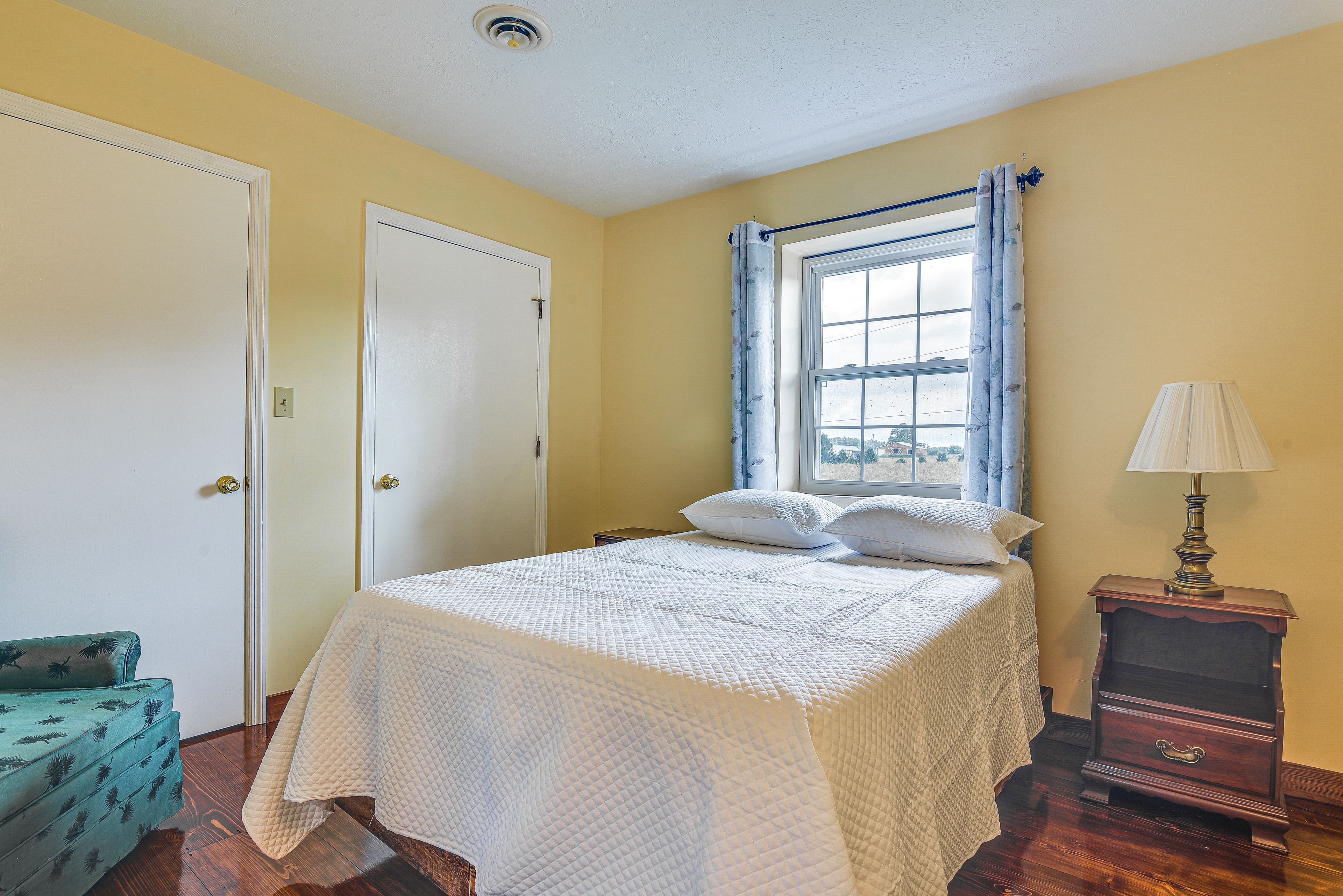 Bedroom 3 (Access via Bedroom 2) | Queen Bed | 2nd Floor