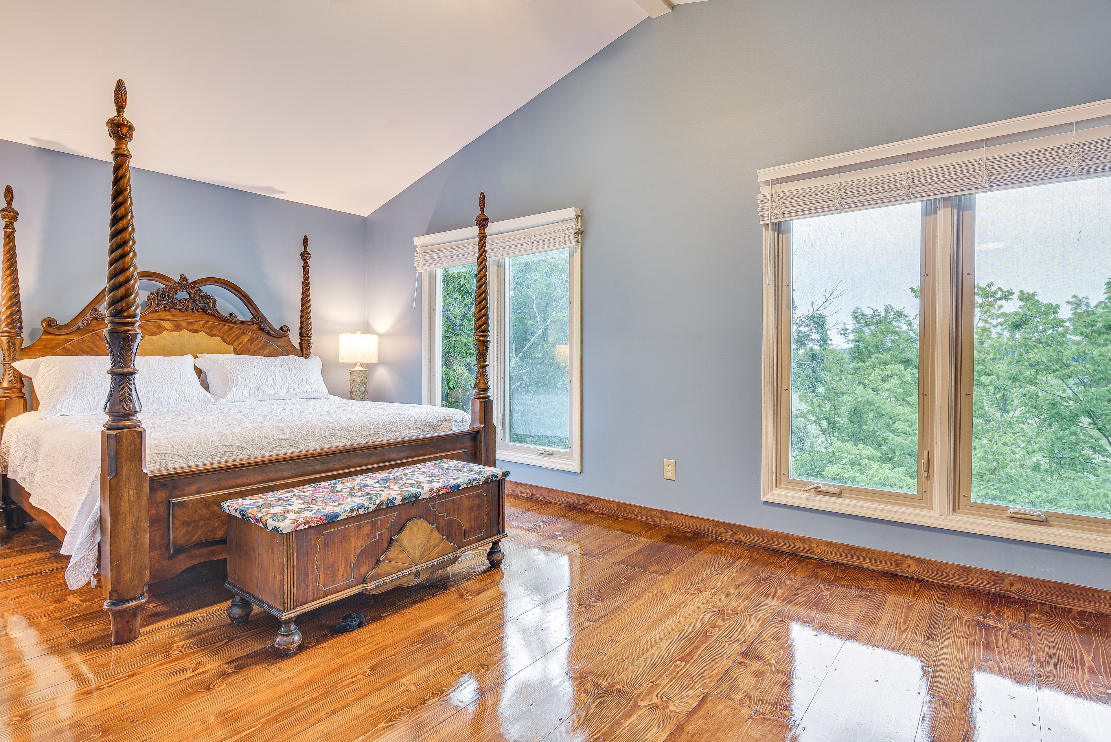 Bedroom 1 | King Bed | 2nd Floor