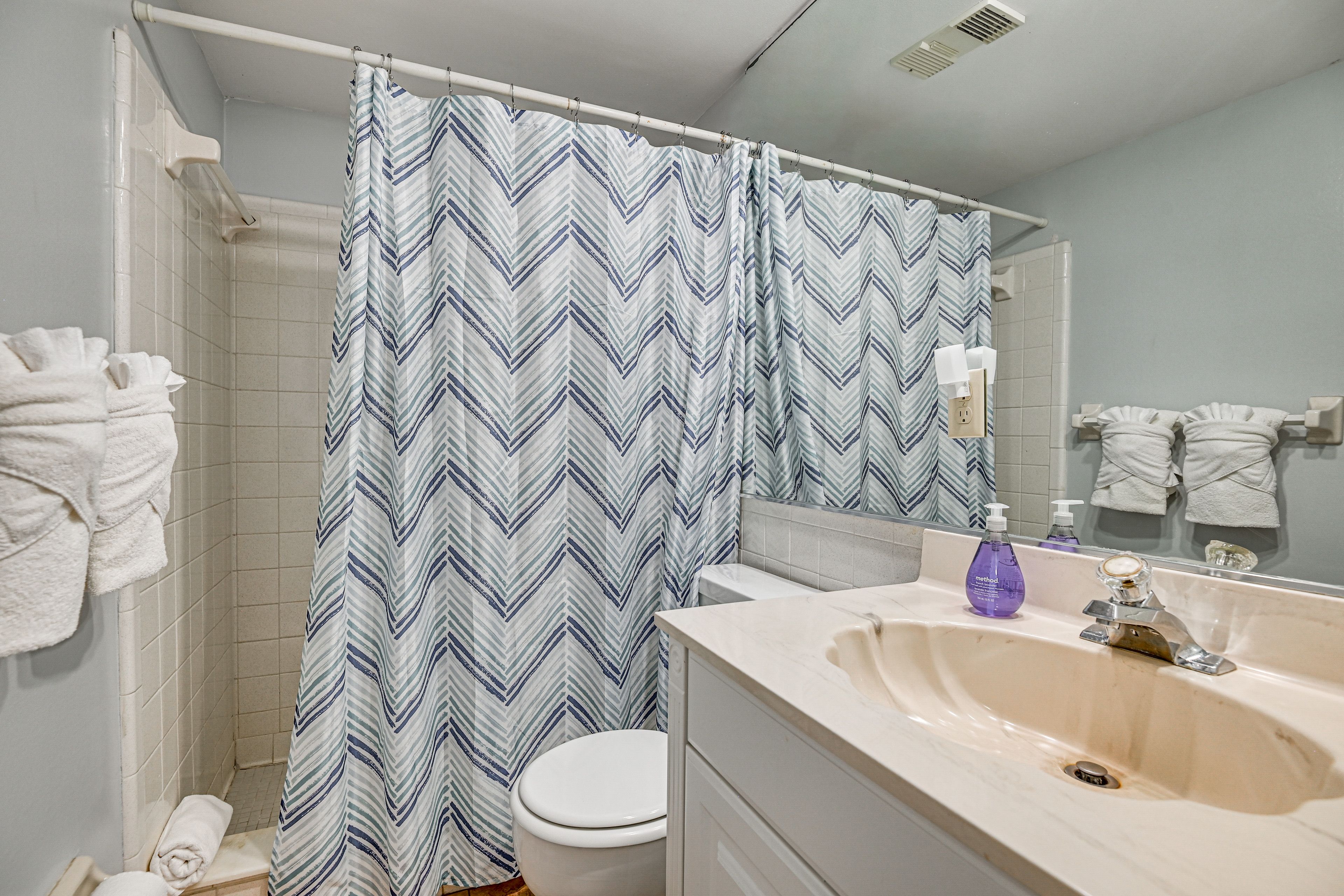 Full Bathroom