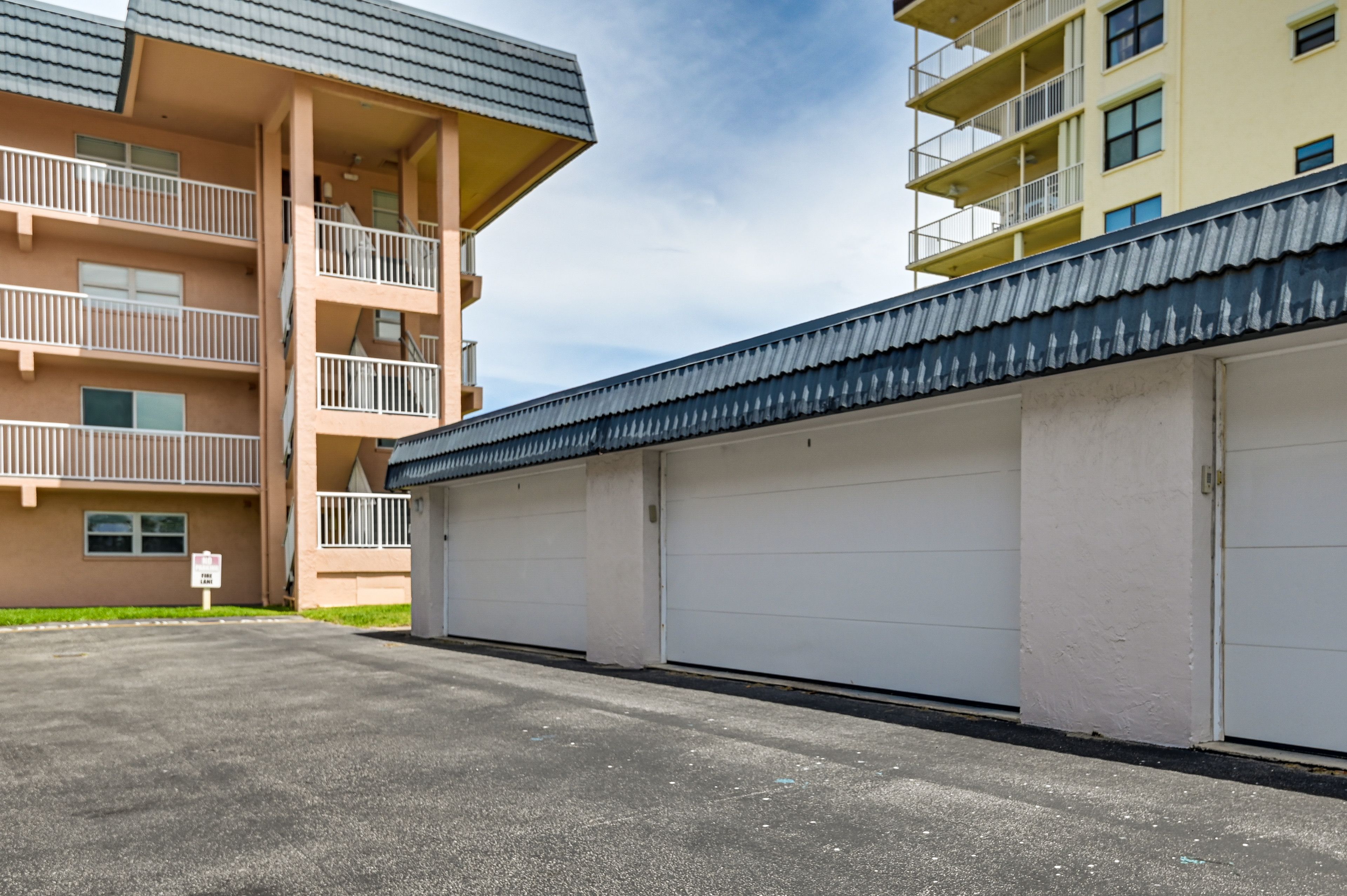 Garage Parking | 1 Vehicle