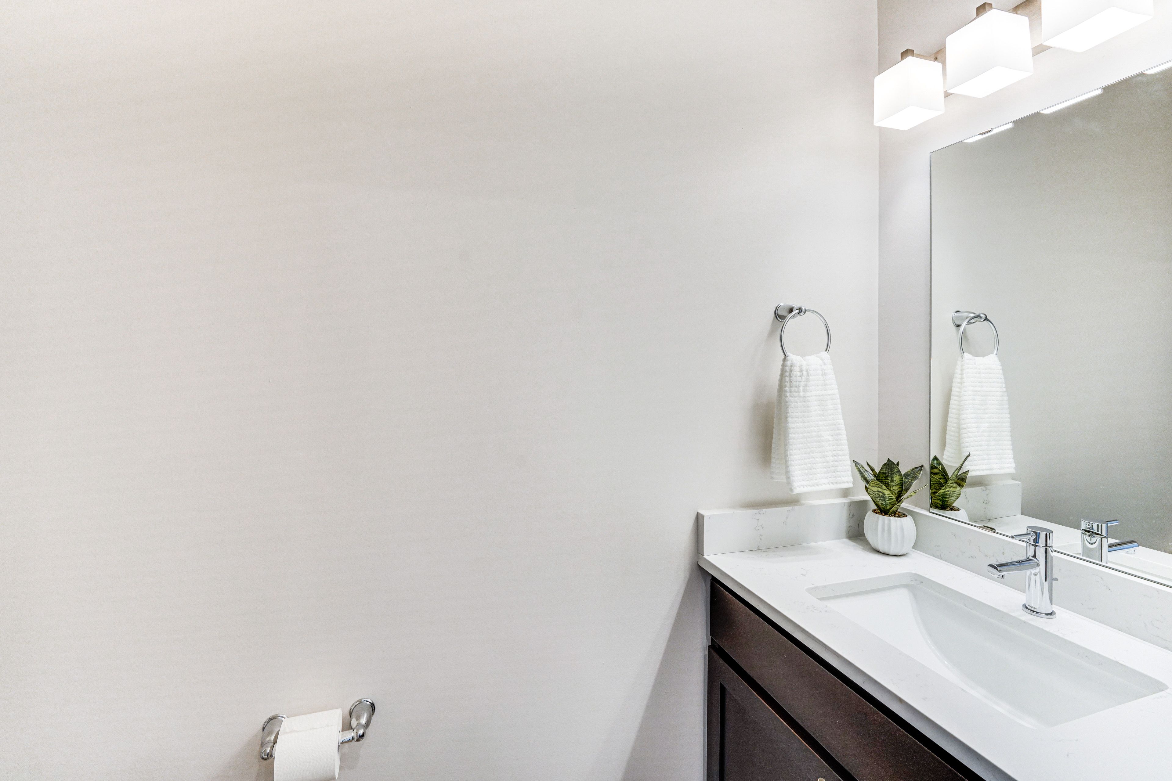 Half Bathroom | 2nd Floor