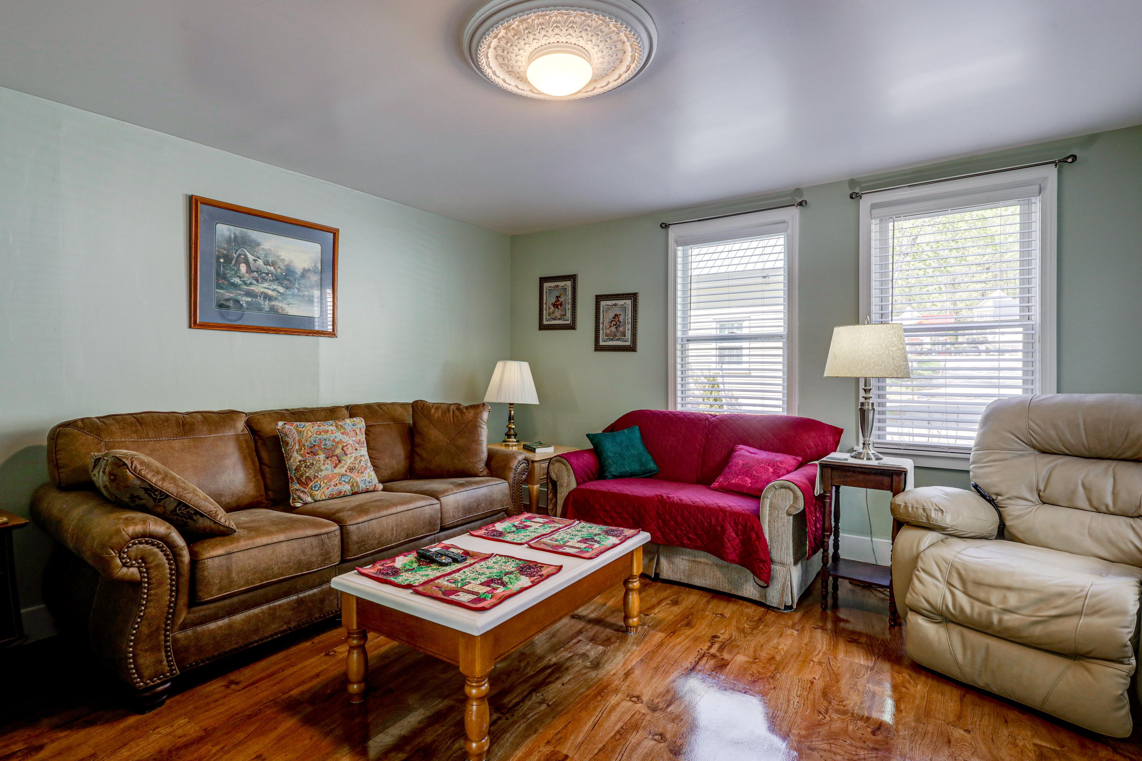 Unit 1 Interior | Living Room | Queen Sleeper Sofa | Main Level