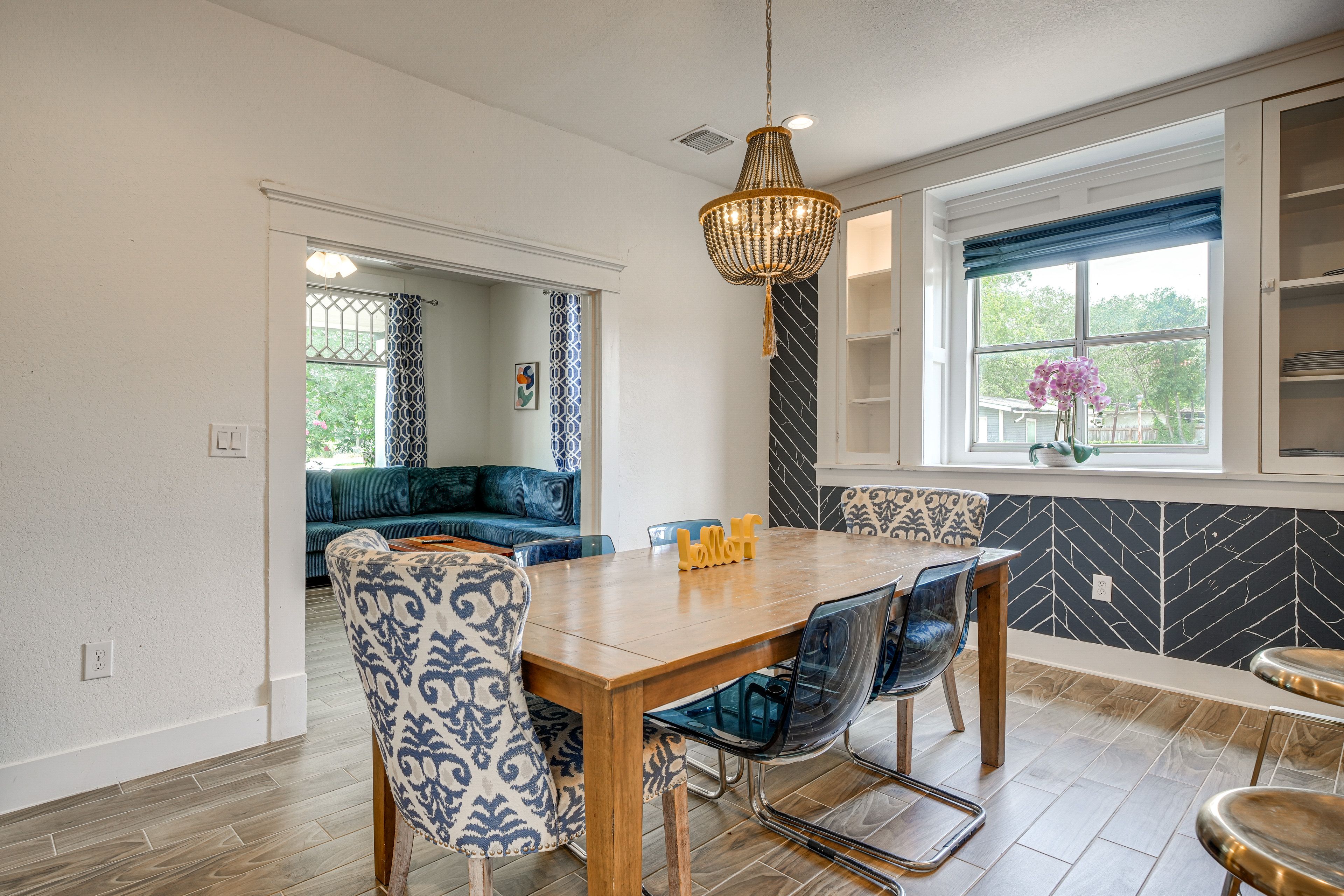 Dining Area | Dishware & Flatware