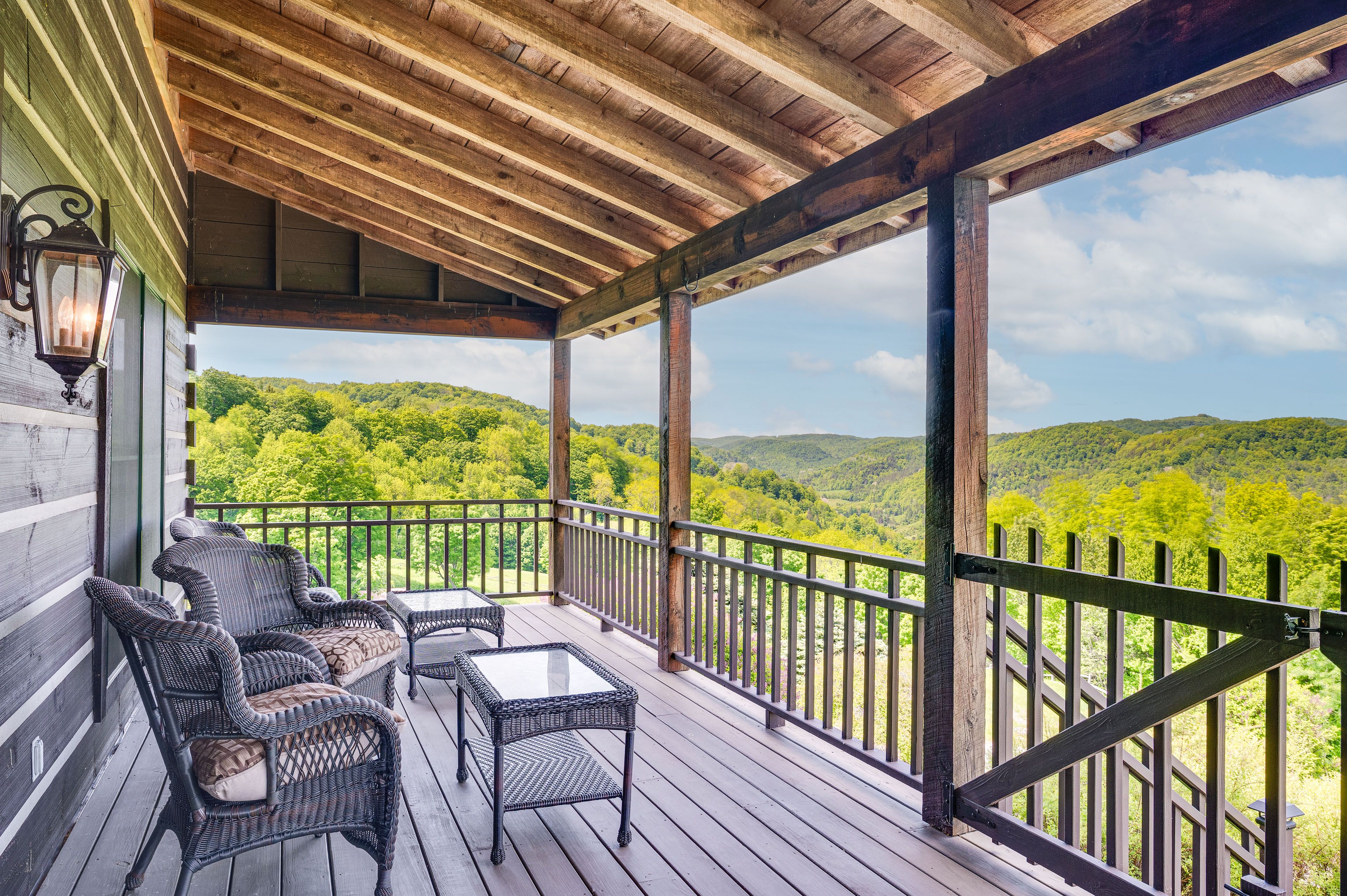 Chelsea Vacation Rental | 4BR | 4BA | 2,500 Sq Ft