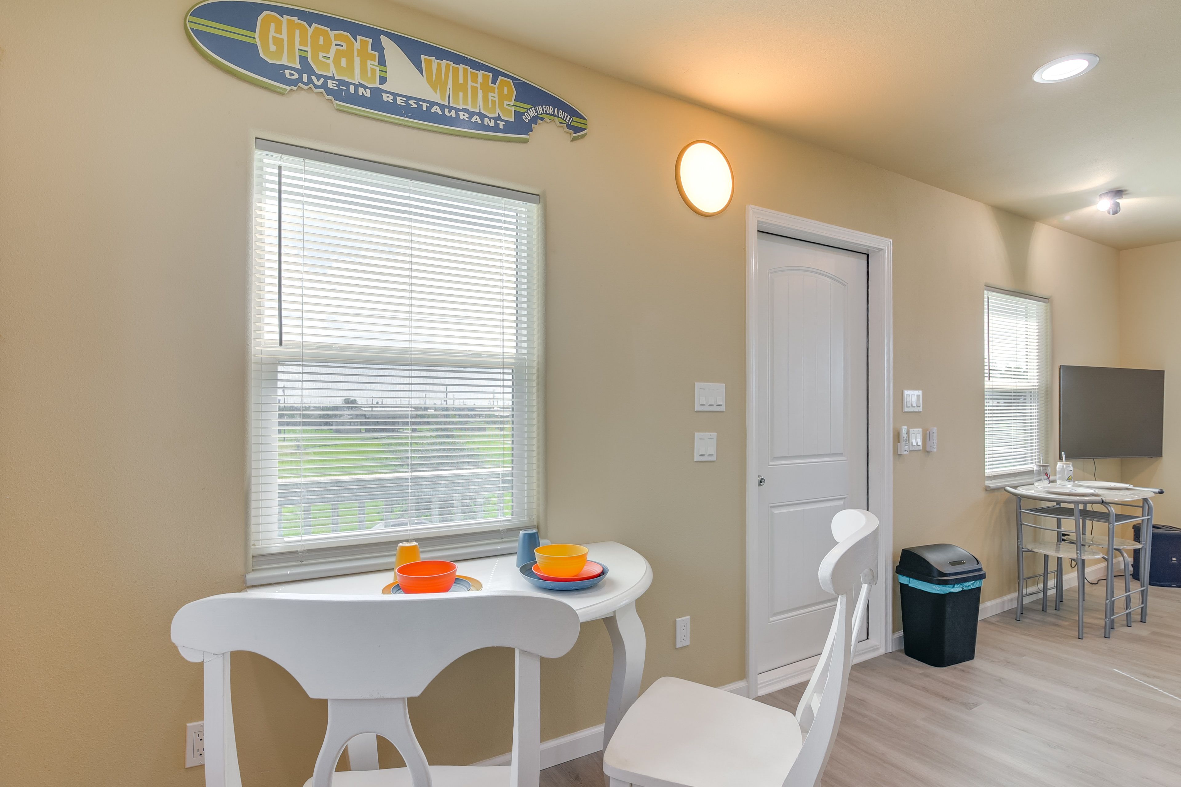 Addt'l Dining Area