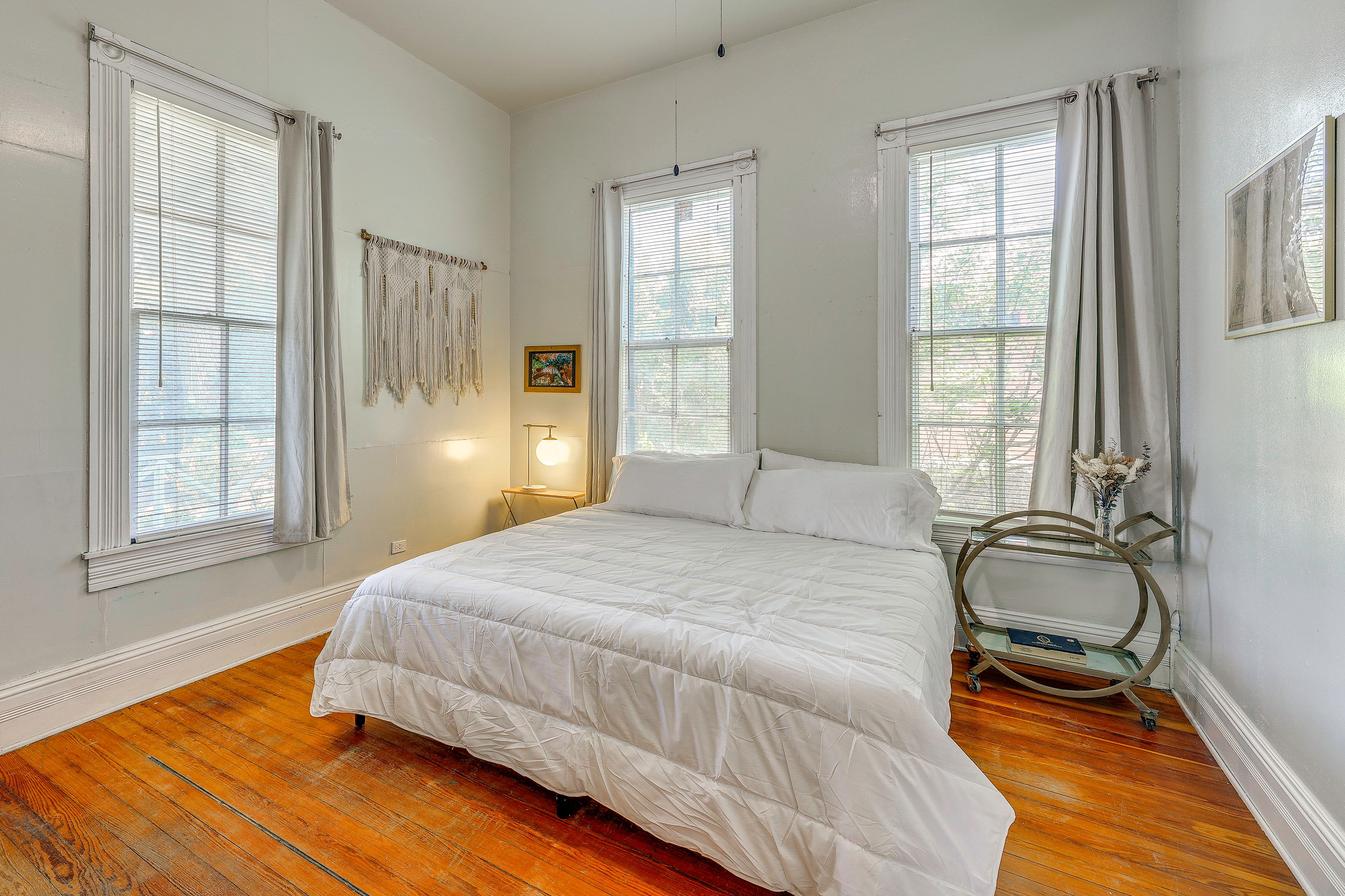Bedroom 2 | King Bed