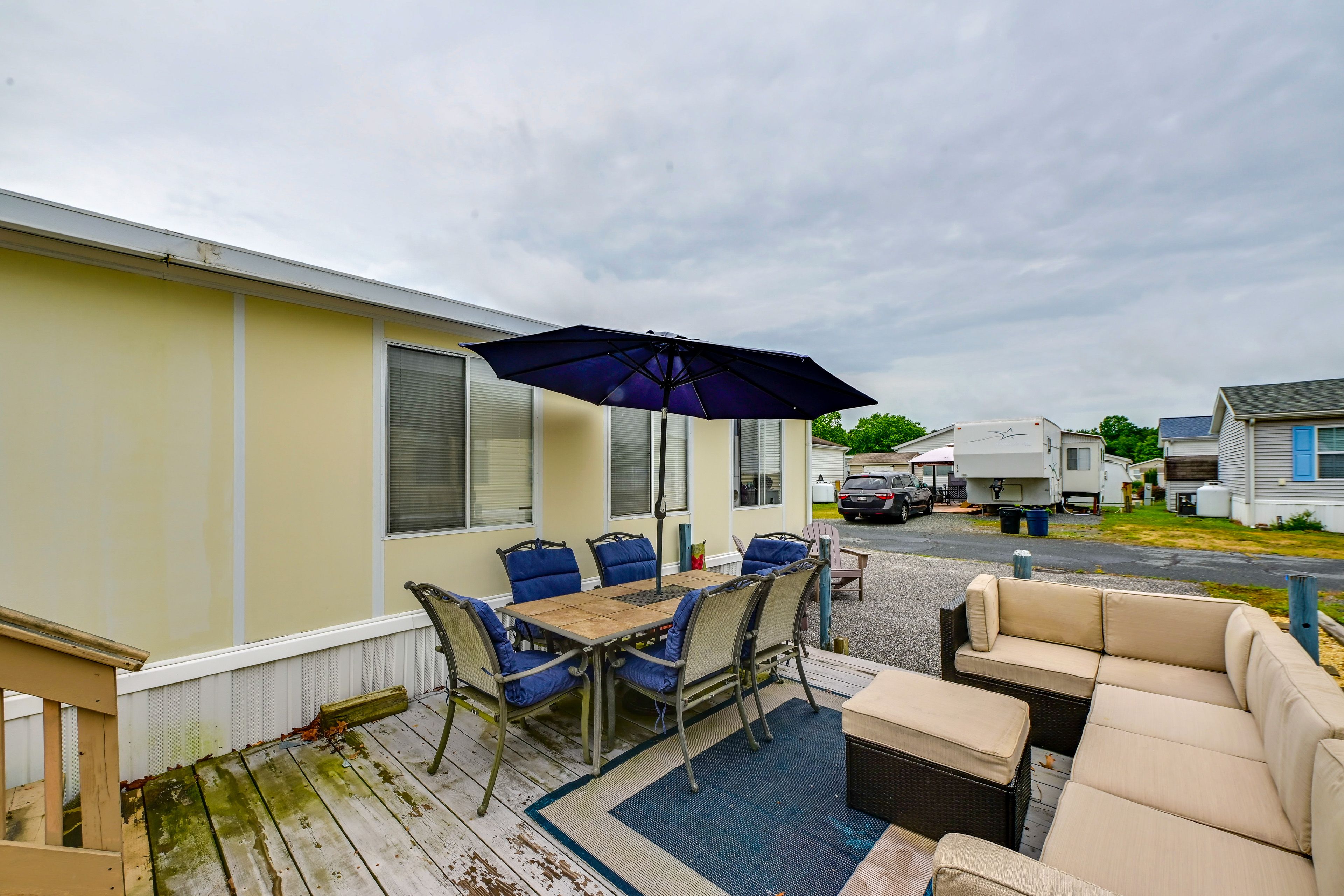 Private Deck