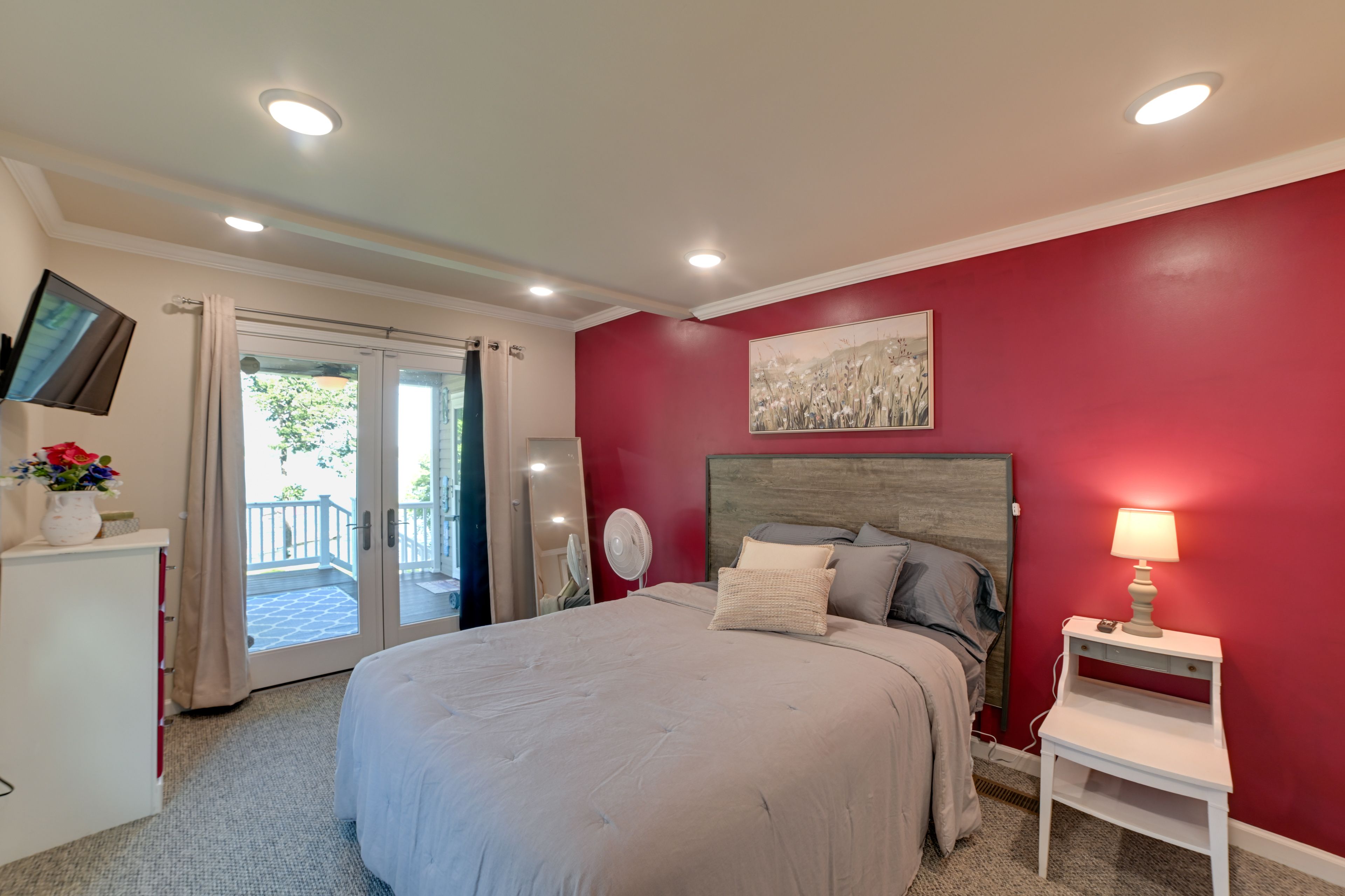 Bedroom 2 | Queen Bed