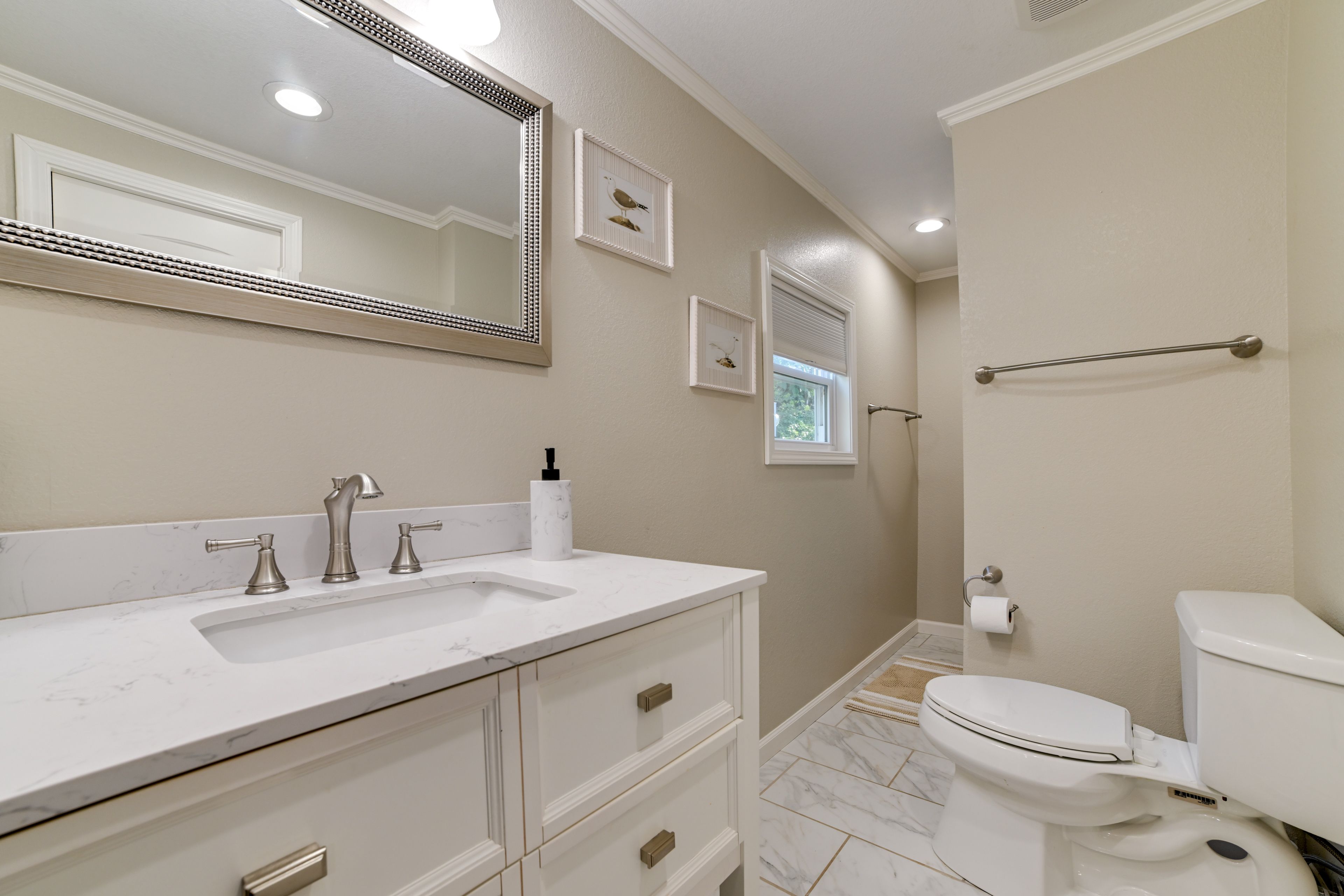 Full Bathroom