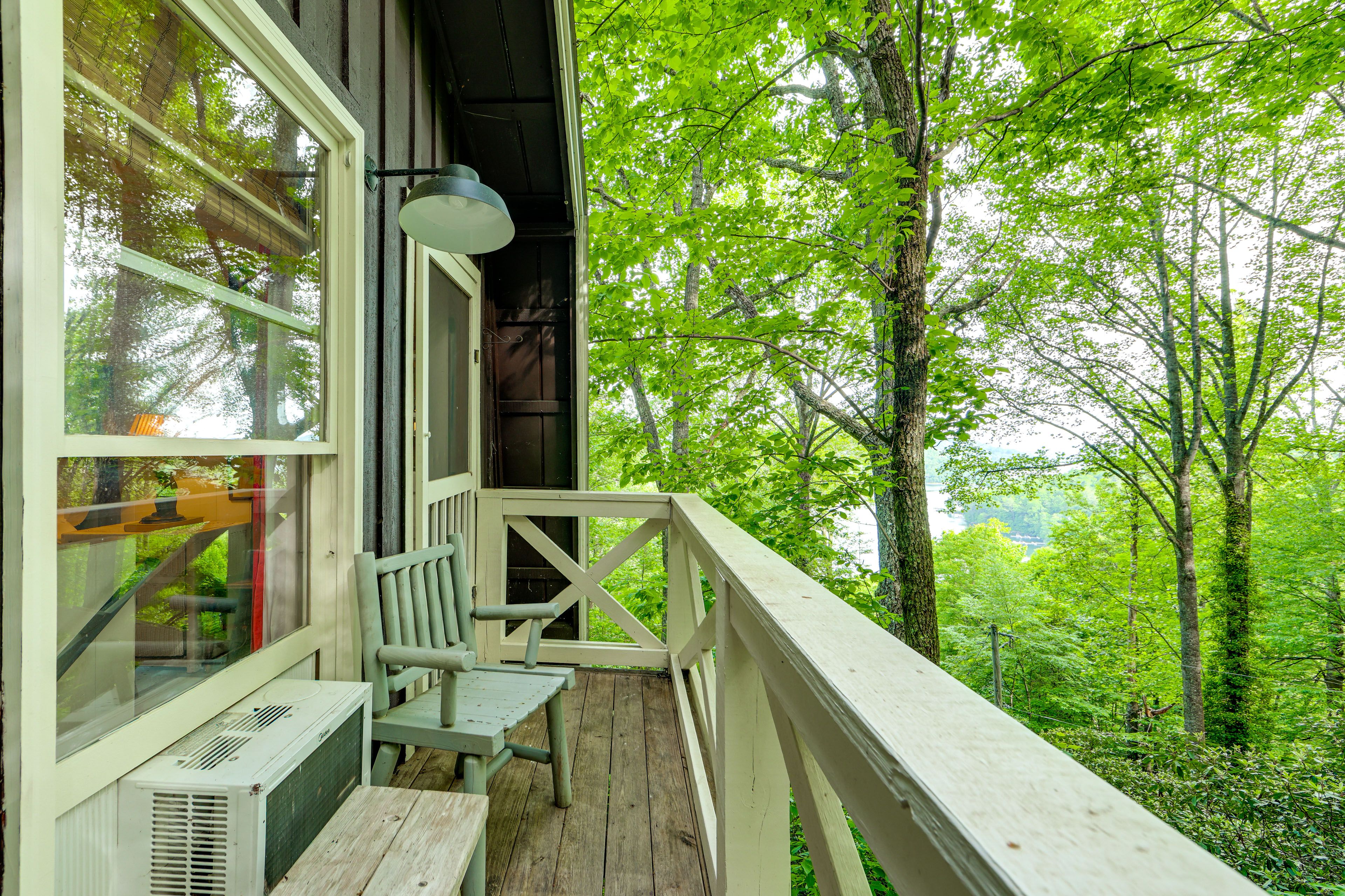 Balcony | Lake Views