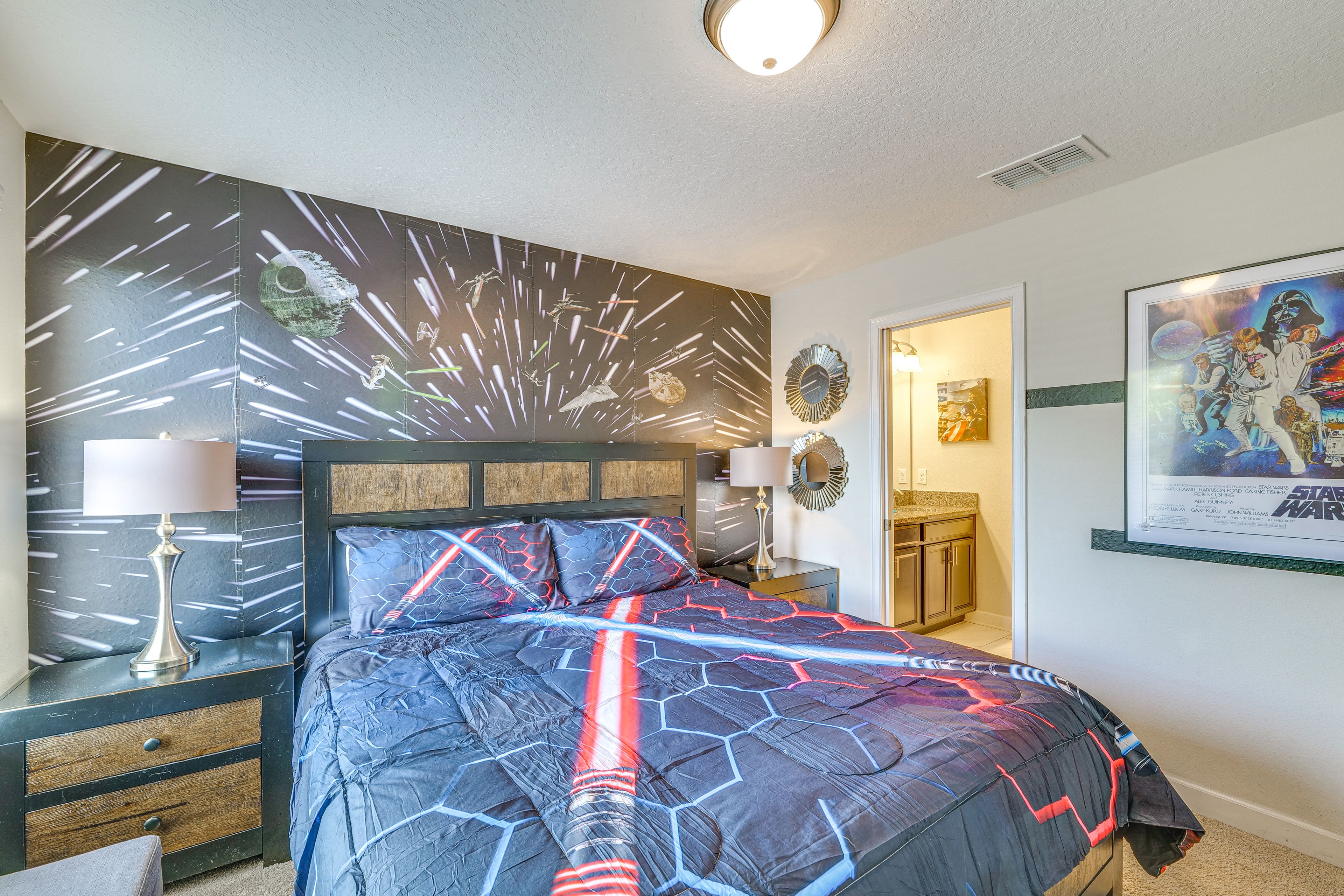 Bedroom 4 | 2nd Floor | Queen Bed