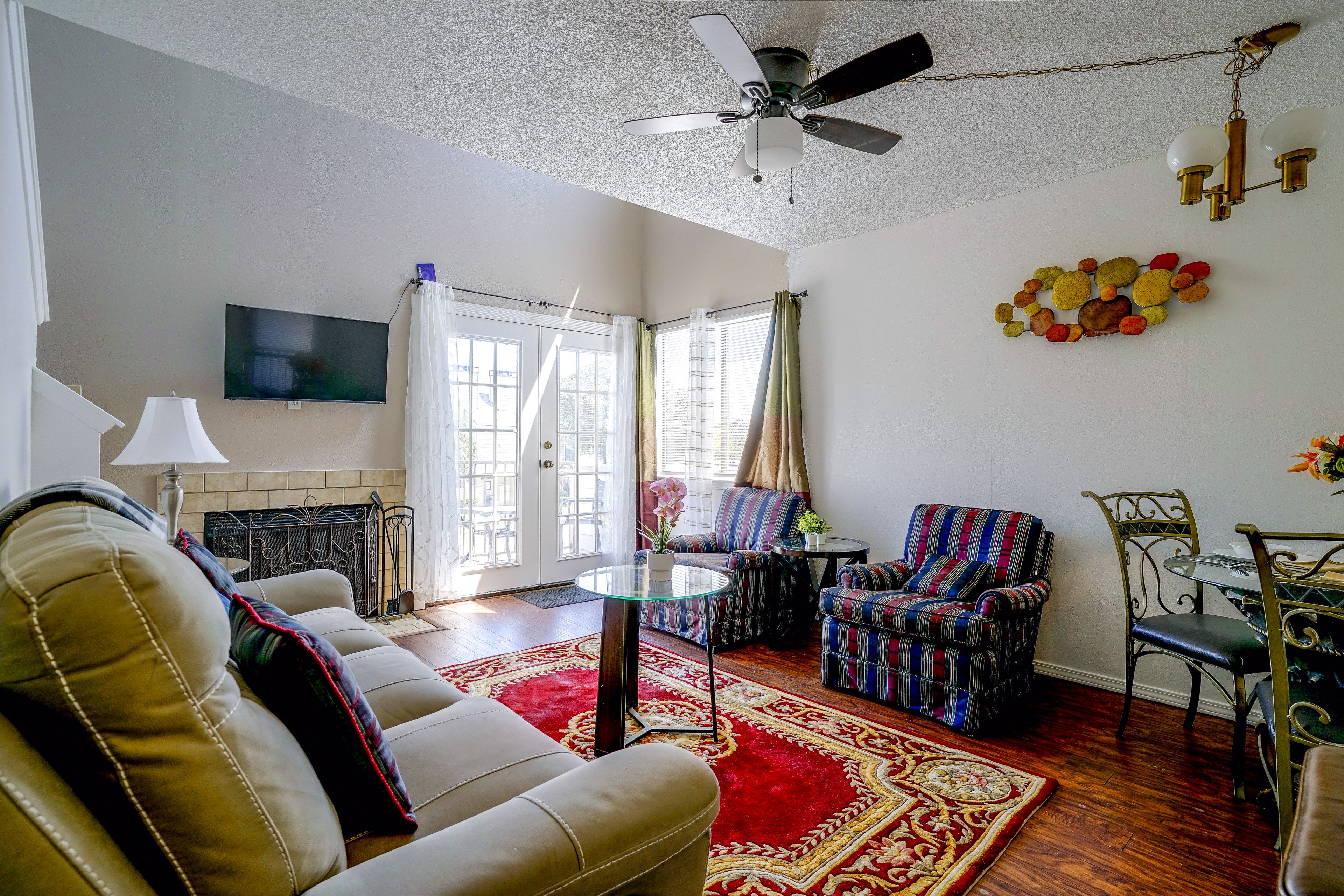 Living Room | Main Floor