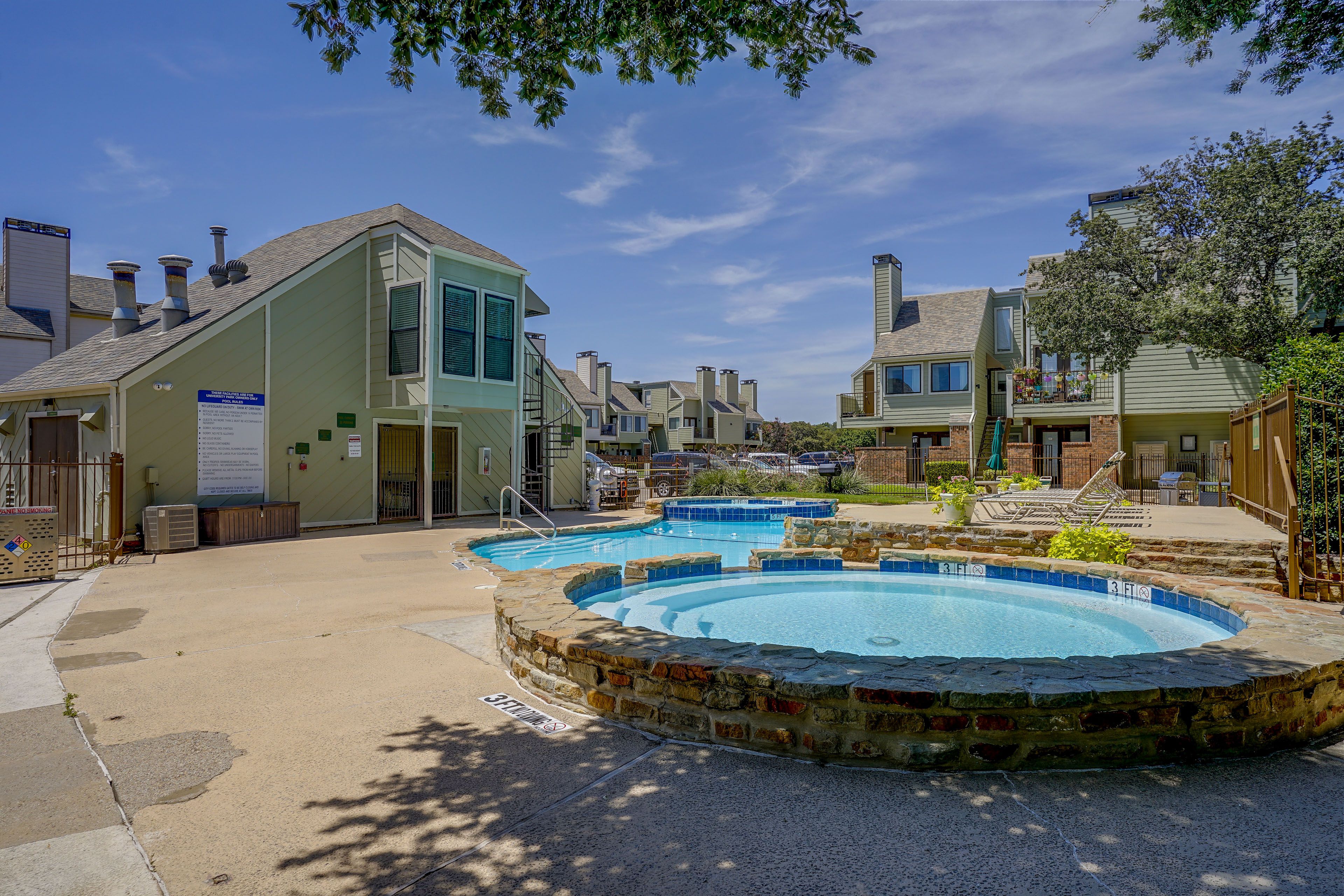 Community Amenities | Pool | Hot Tub | Kiddie Pool