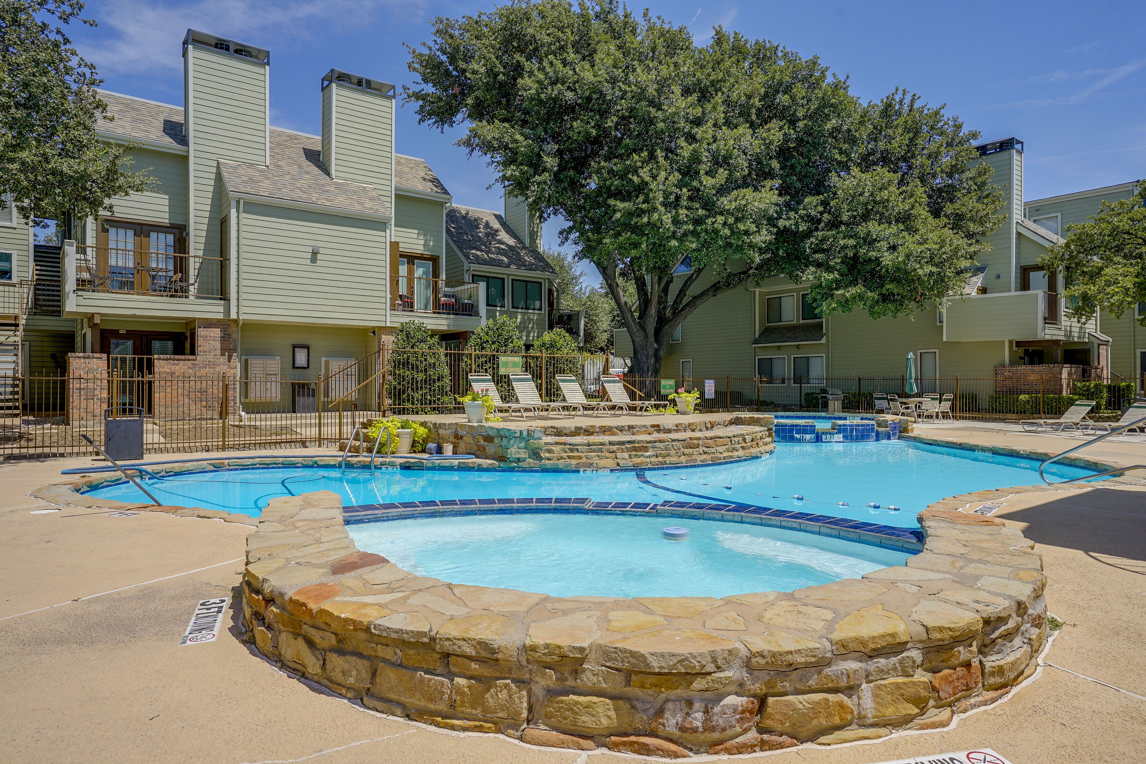 University Park Condos Community Amenities