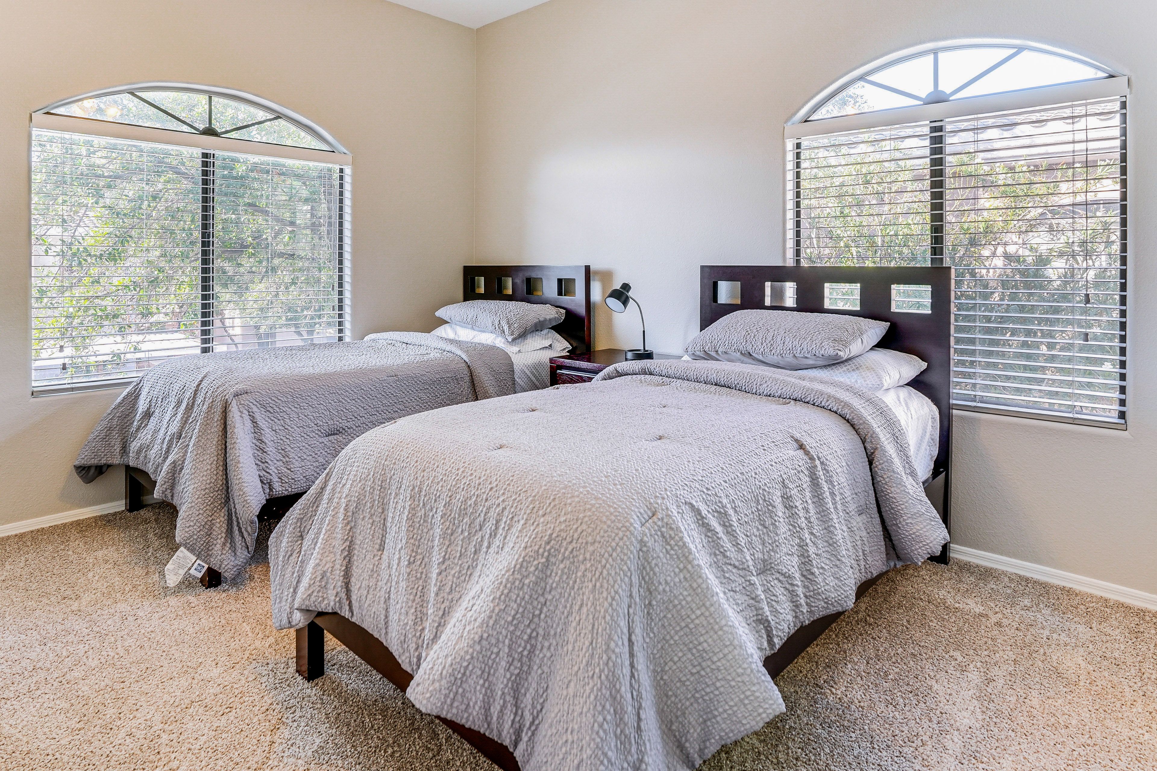 Bedroom 2 | Unit 213 | 2 Twin Beds