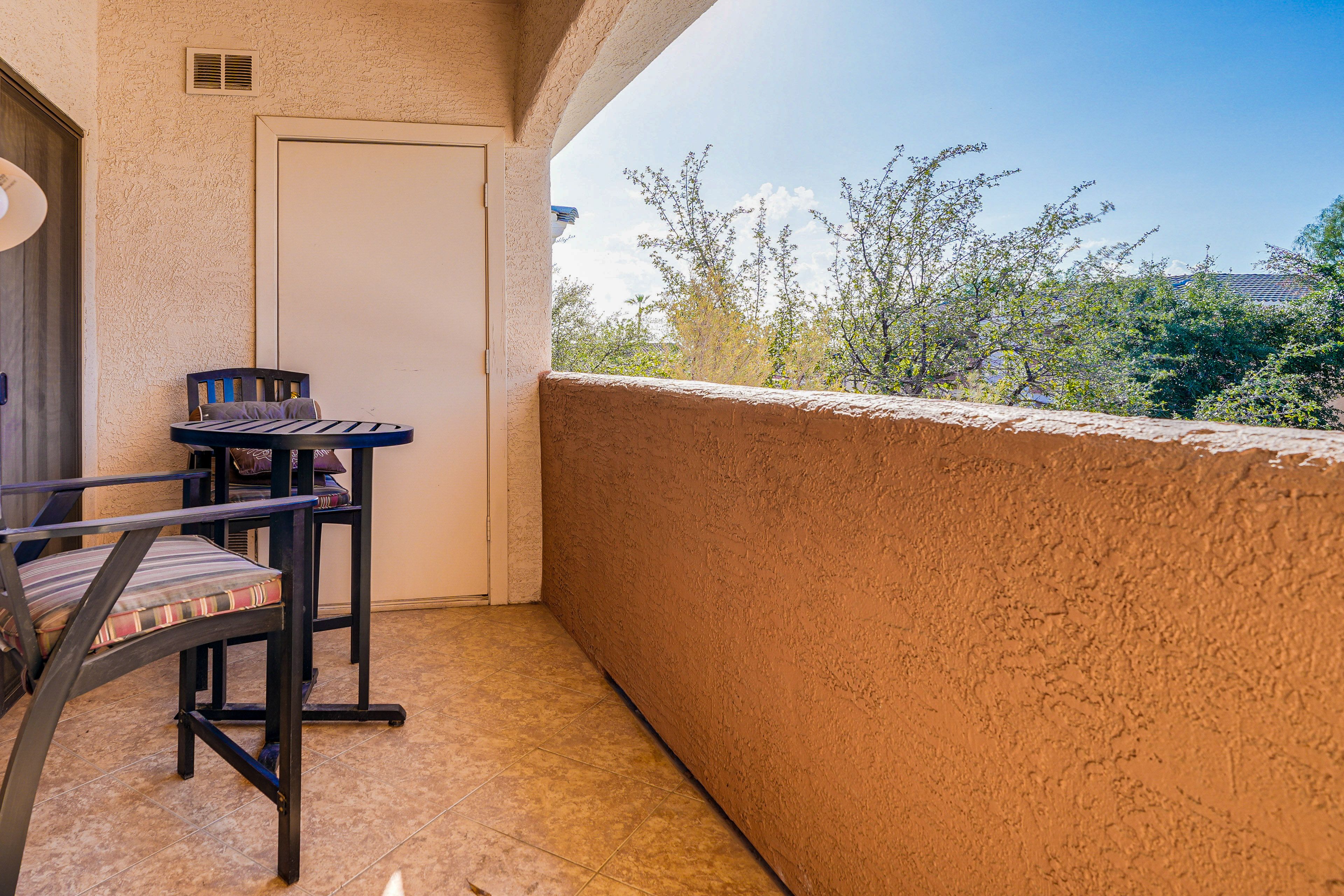 Private Balcony | Unit 213