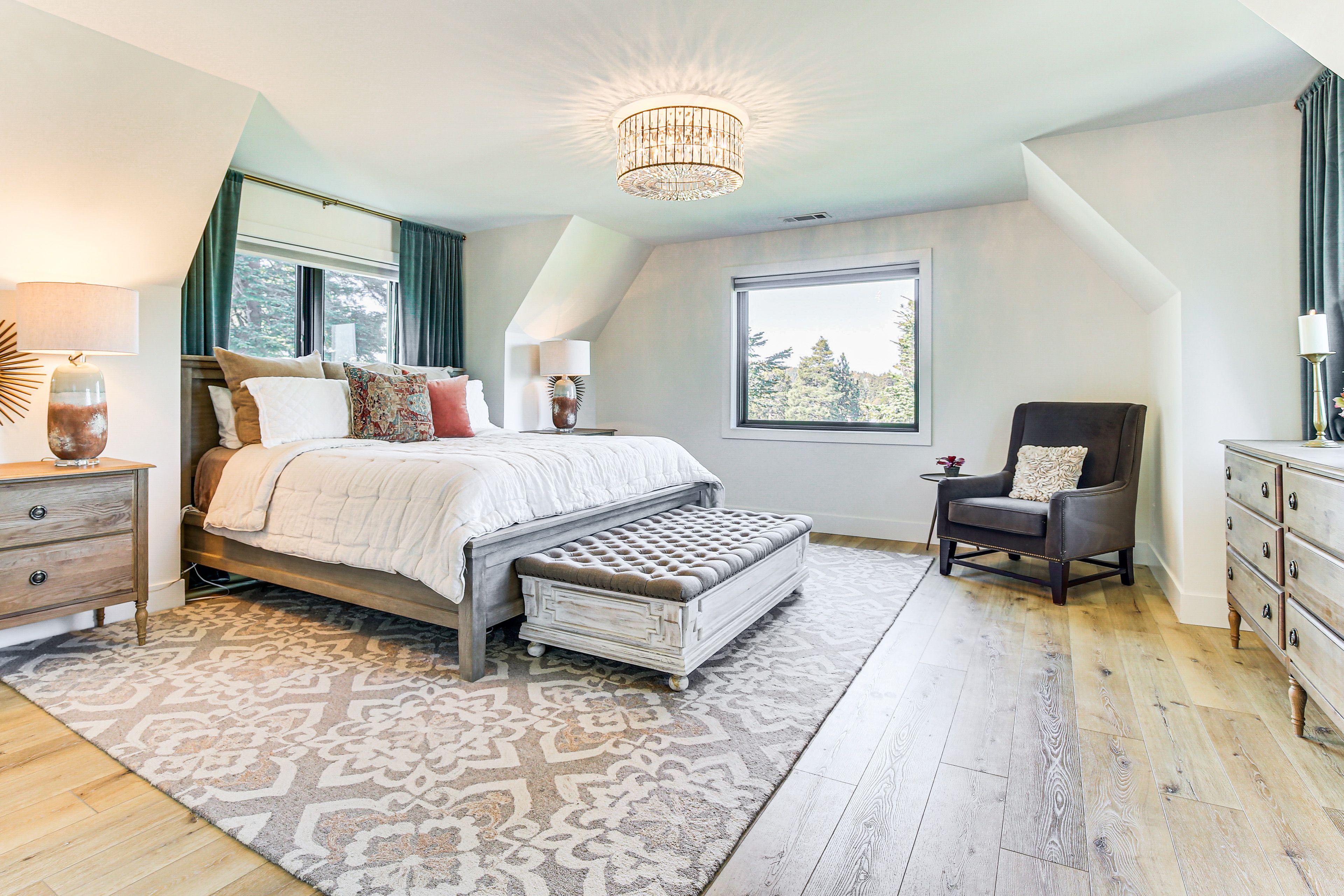 Bedroom 1 | King Bed | Main House