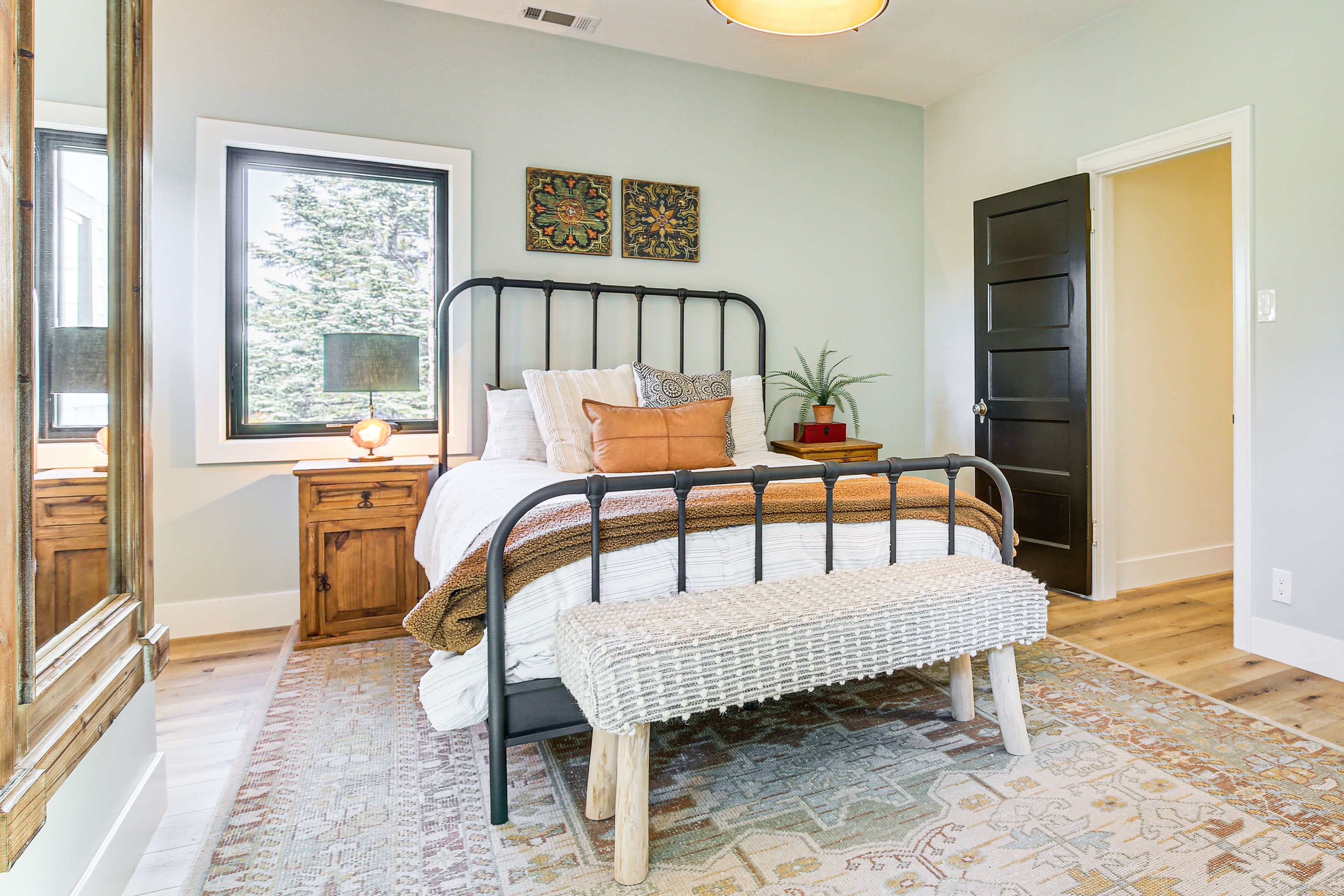 Bedroom 2 | Queen Bed | Main House