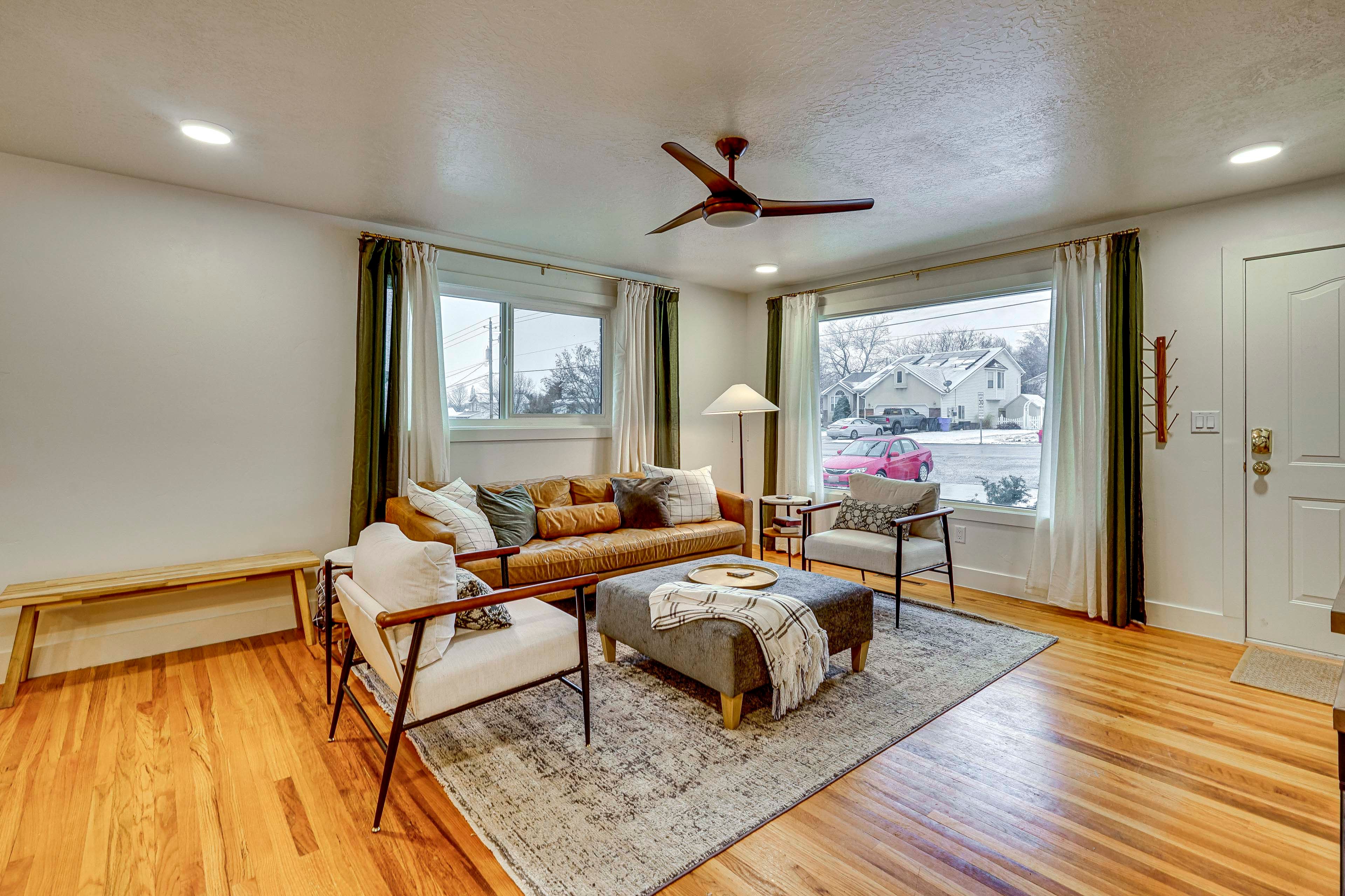 Living Room | Main Level