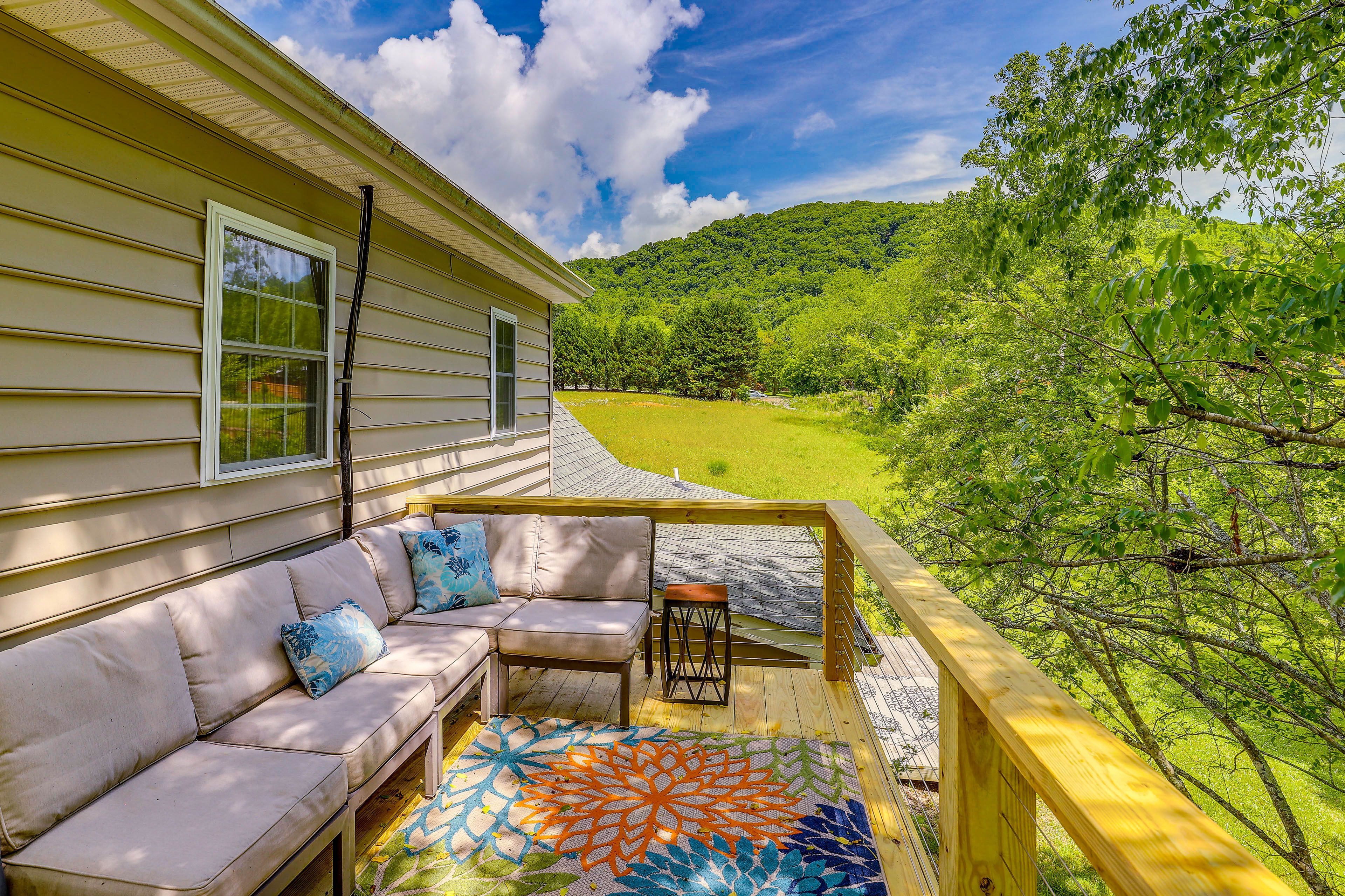 Asheville Vacation Rental | 1BR | 1BA | 800 Sq Ft