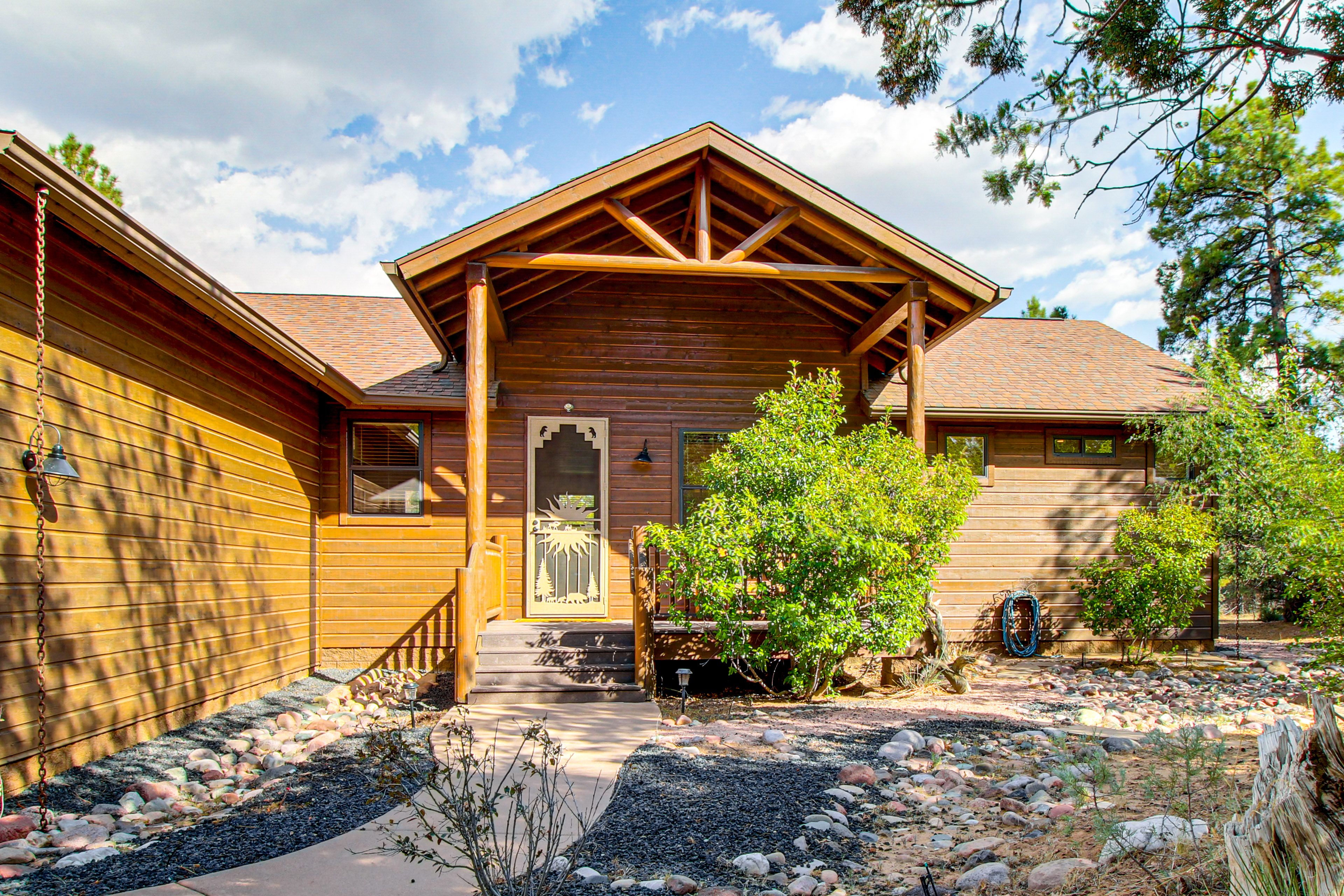 Exterior | Single-Story Cabin
