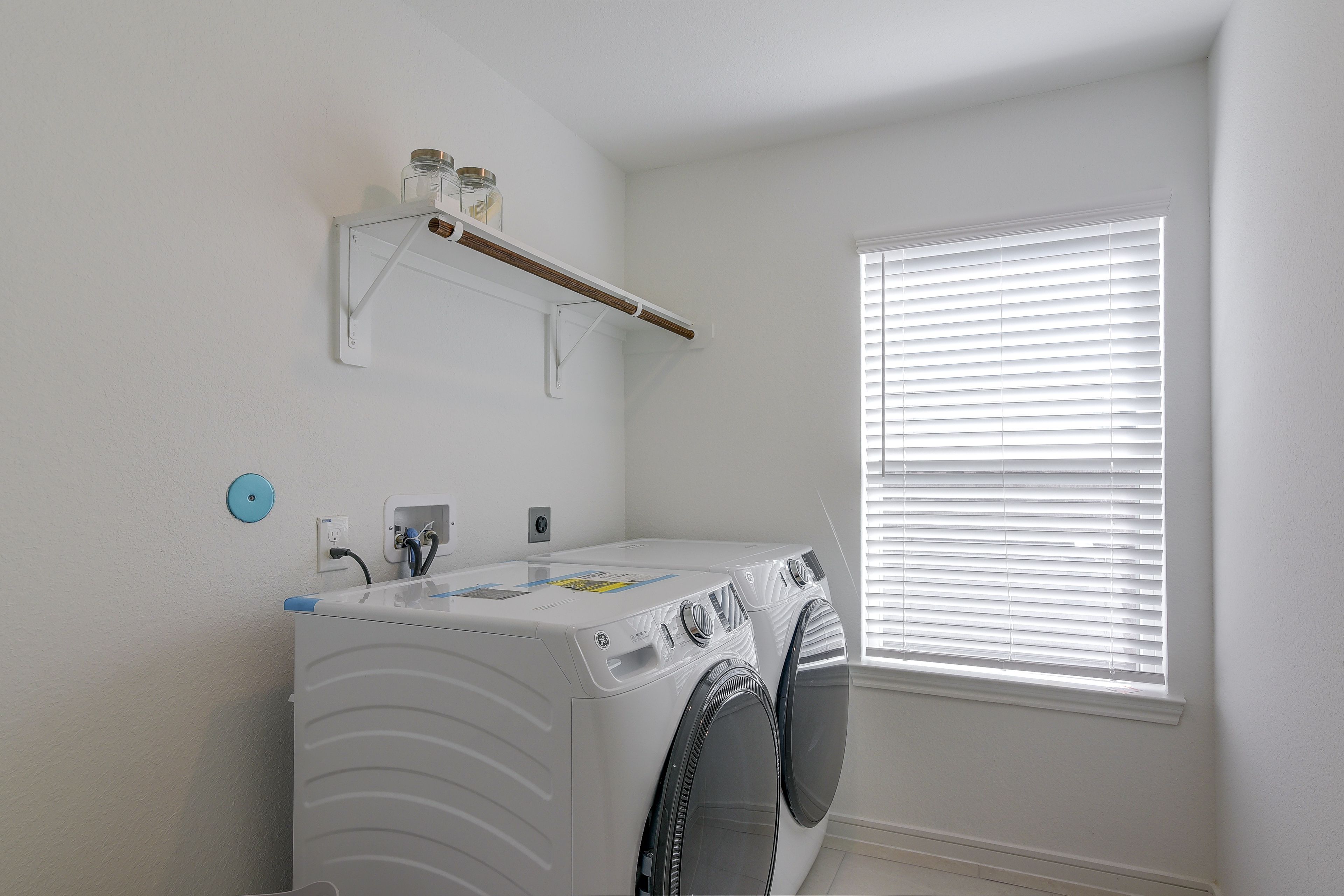 Washer & Dryer