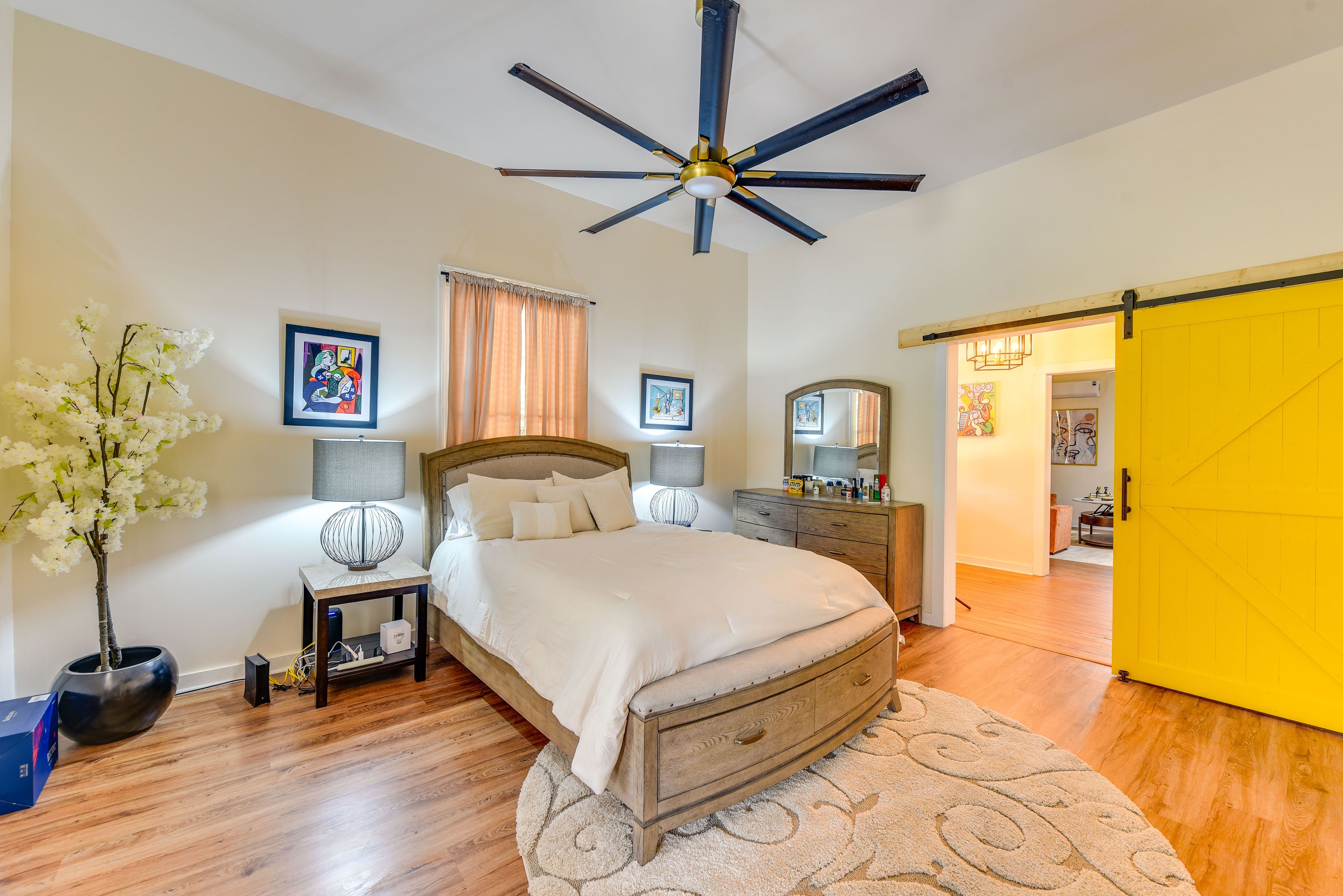 Bedroom 2 | Queen Bed