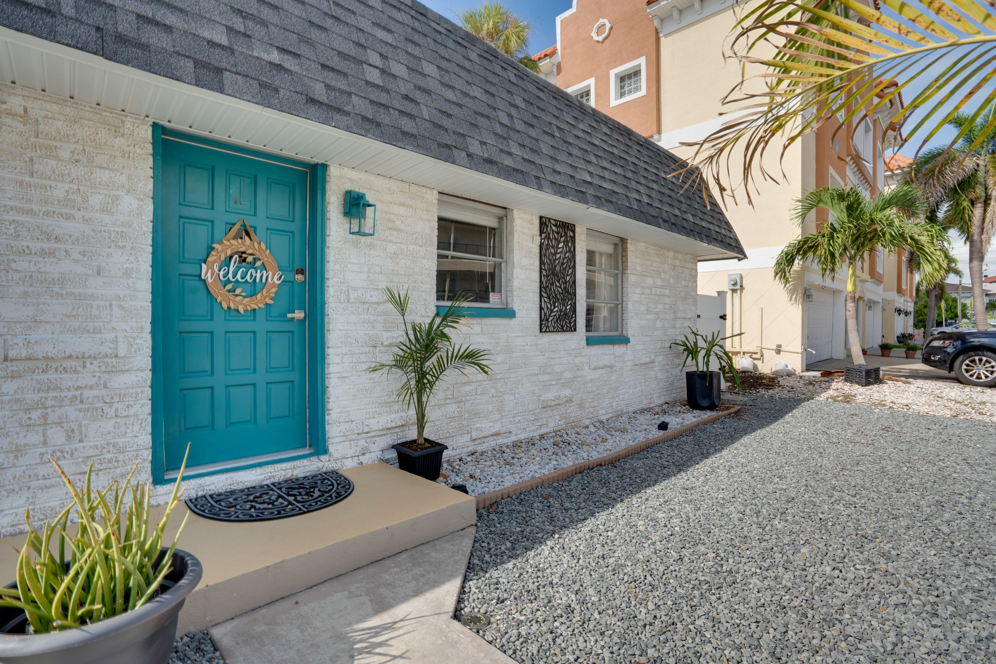 Unit B Exterior | Single-Level Home