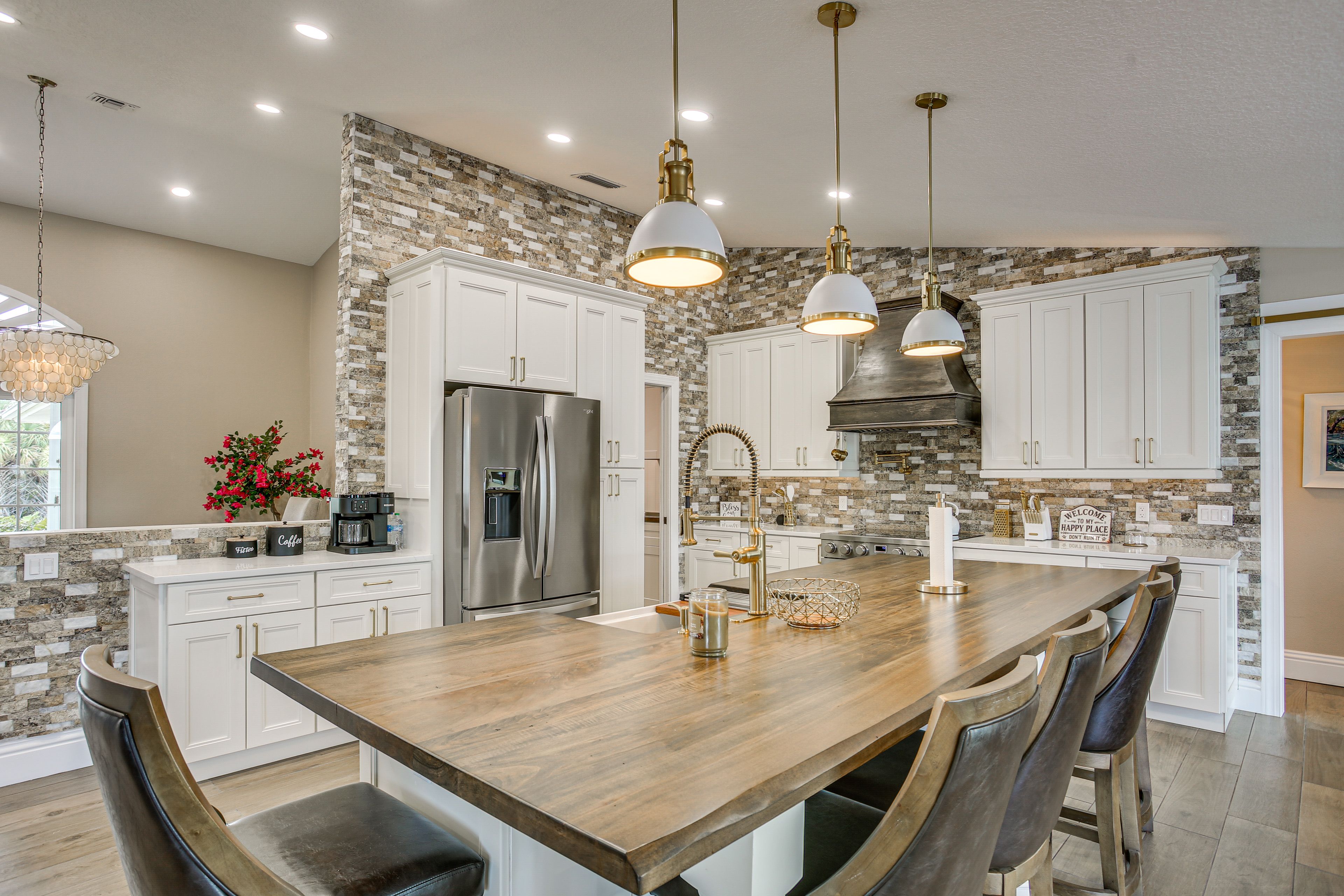 Kitchen | Single-Story Home