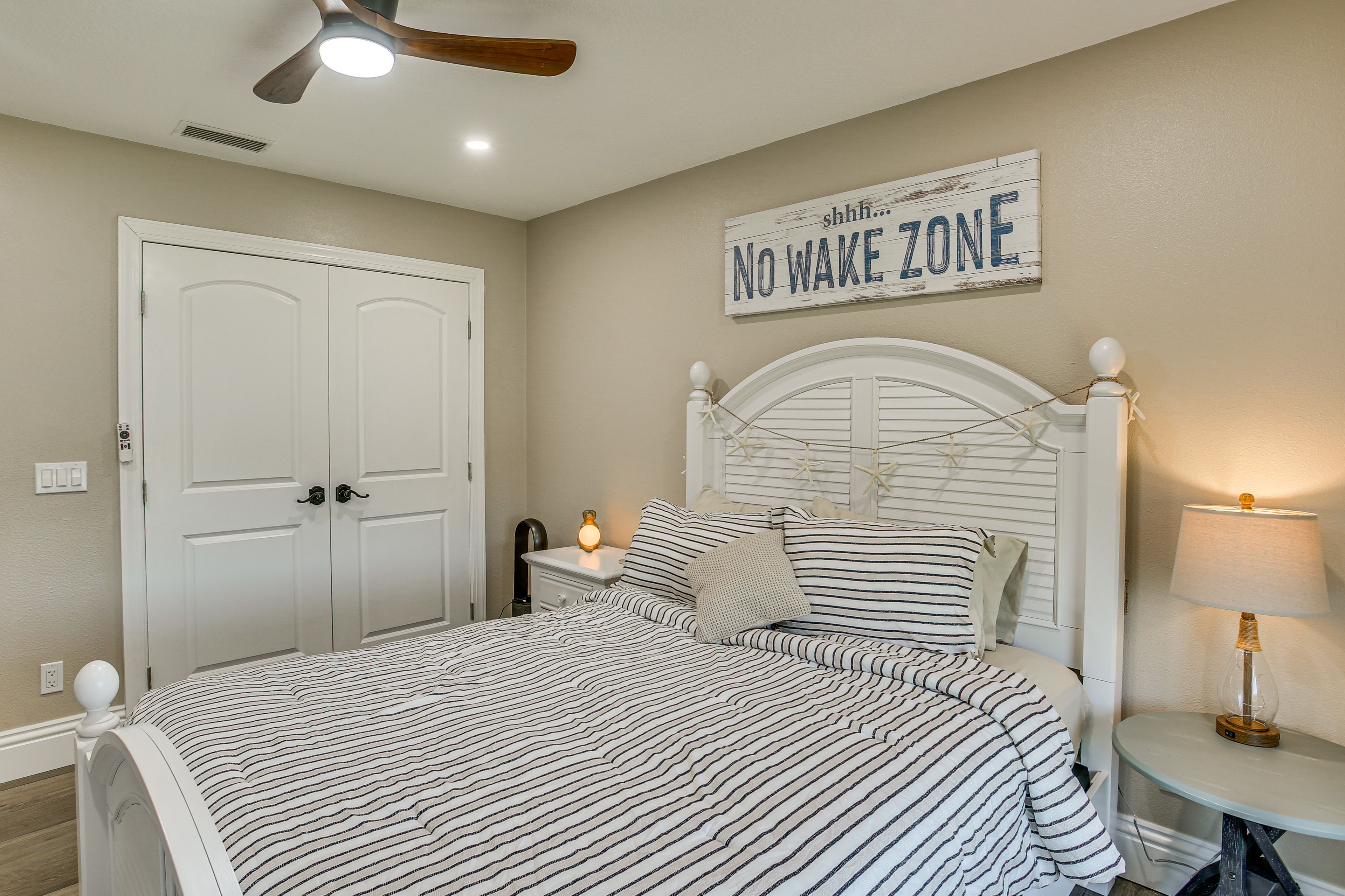 Bedroom 2 | Queen Bed