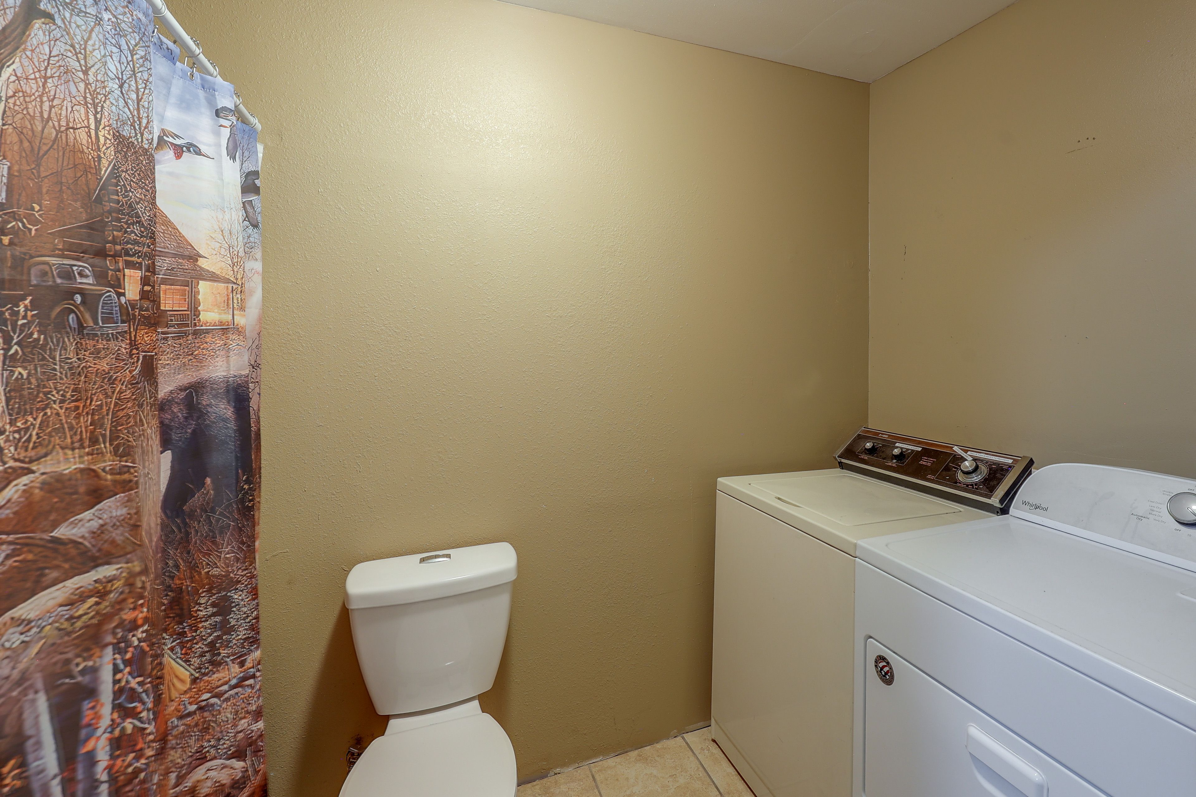 Full Bathroom