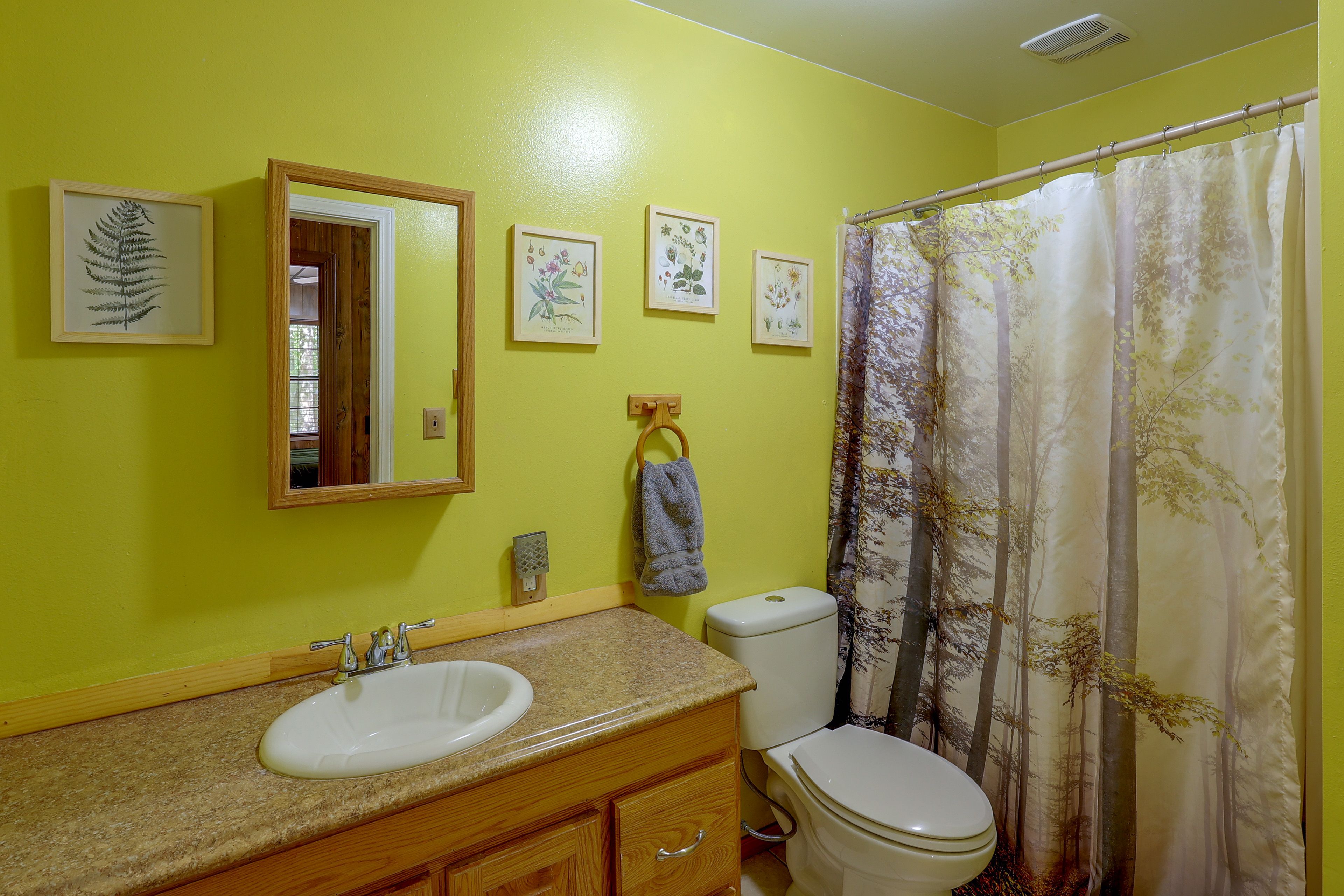 Full Bathroom