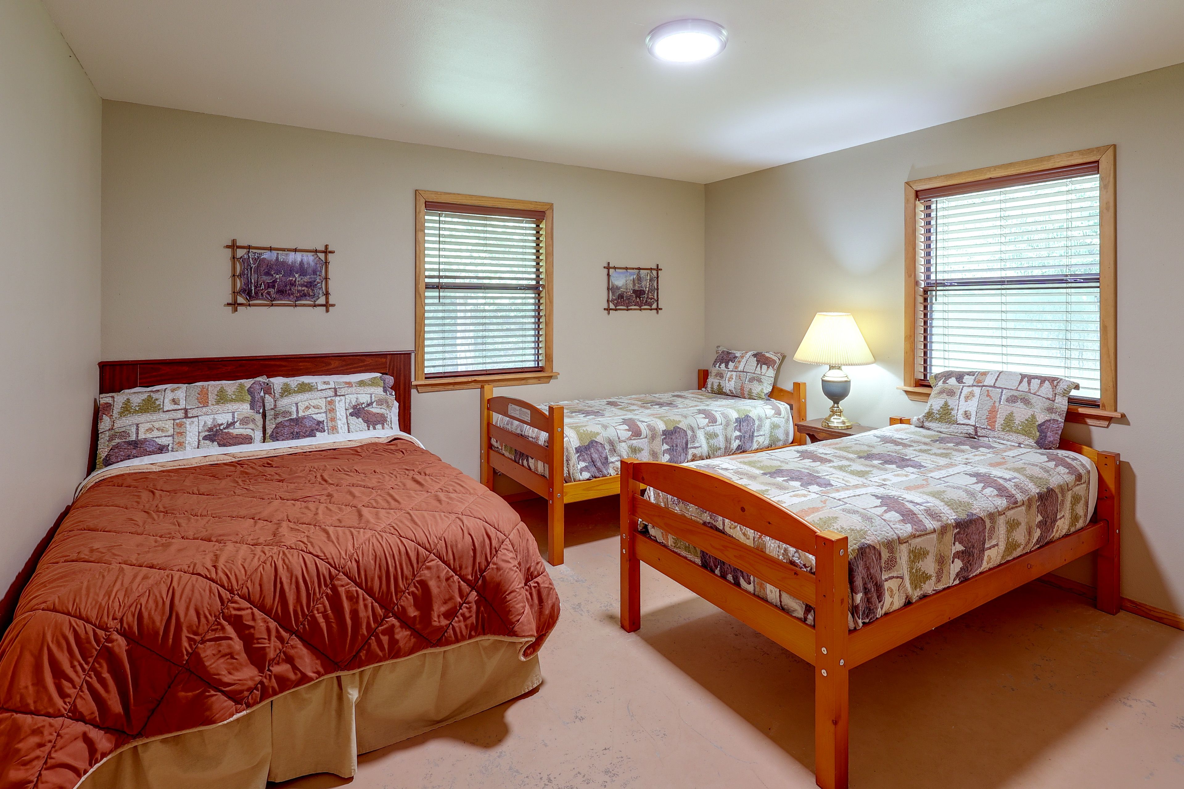 Bedroom 3 | Full Bed | 2 Twin Beds