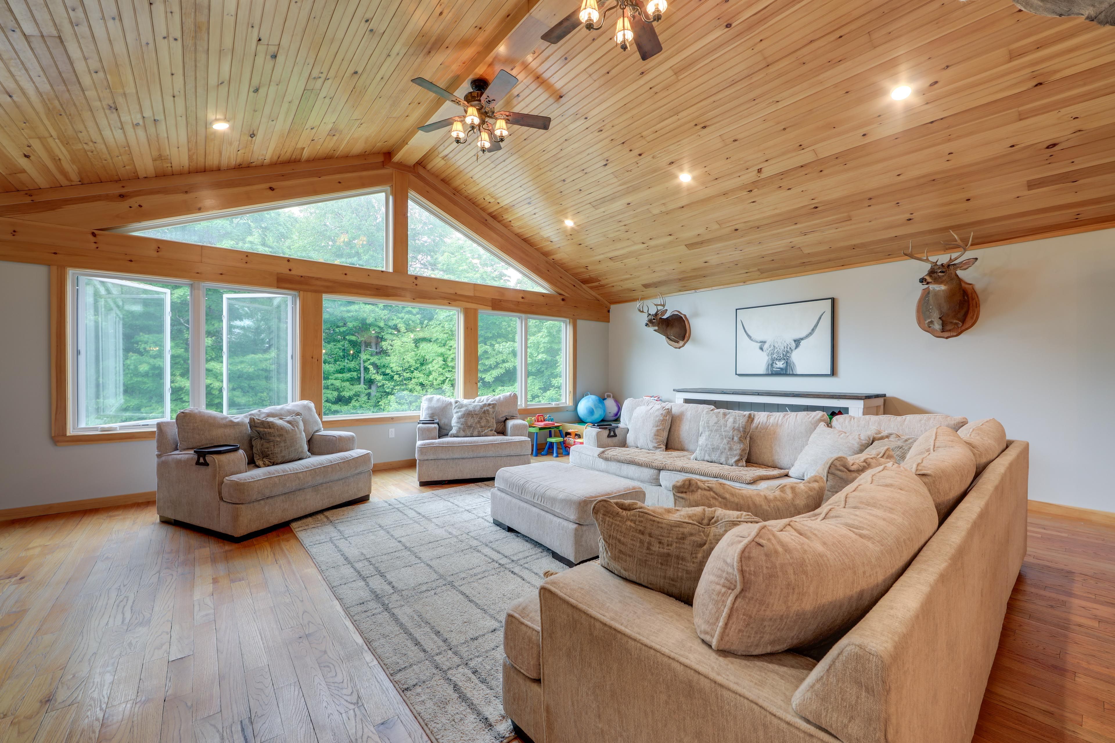 Living Area | 2nd Floor