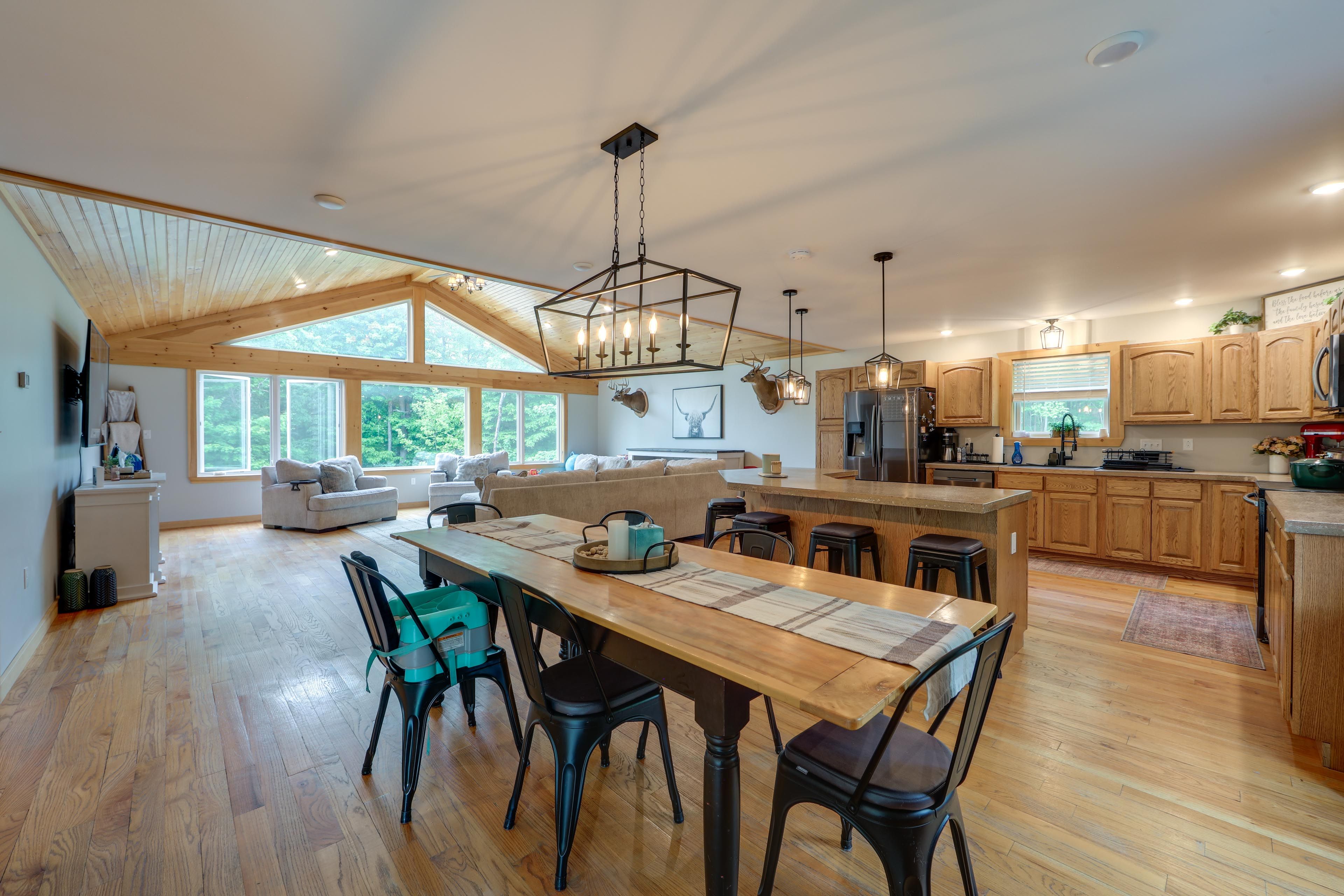 Dining Area | 2nd Floor