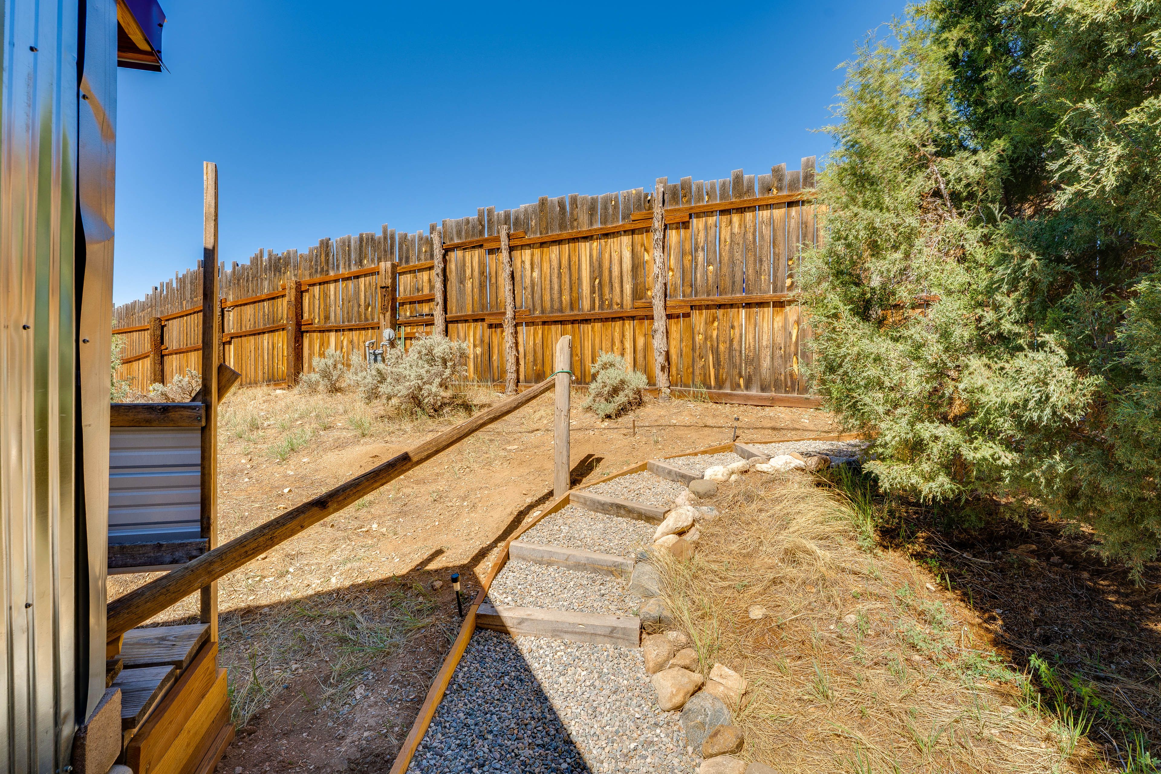 Property Access | Downhill Walking Path w/ Wide Steps