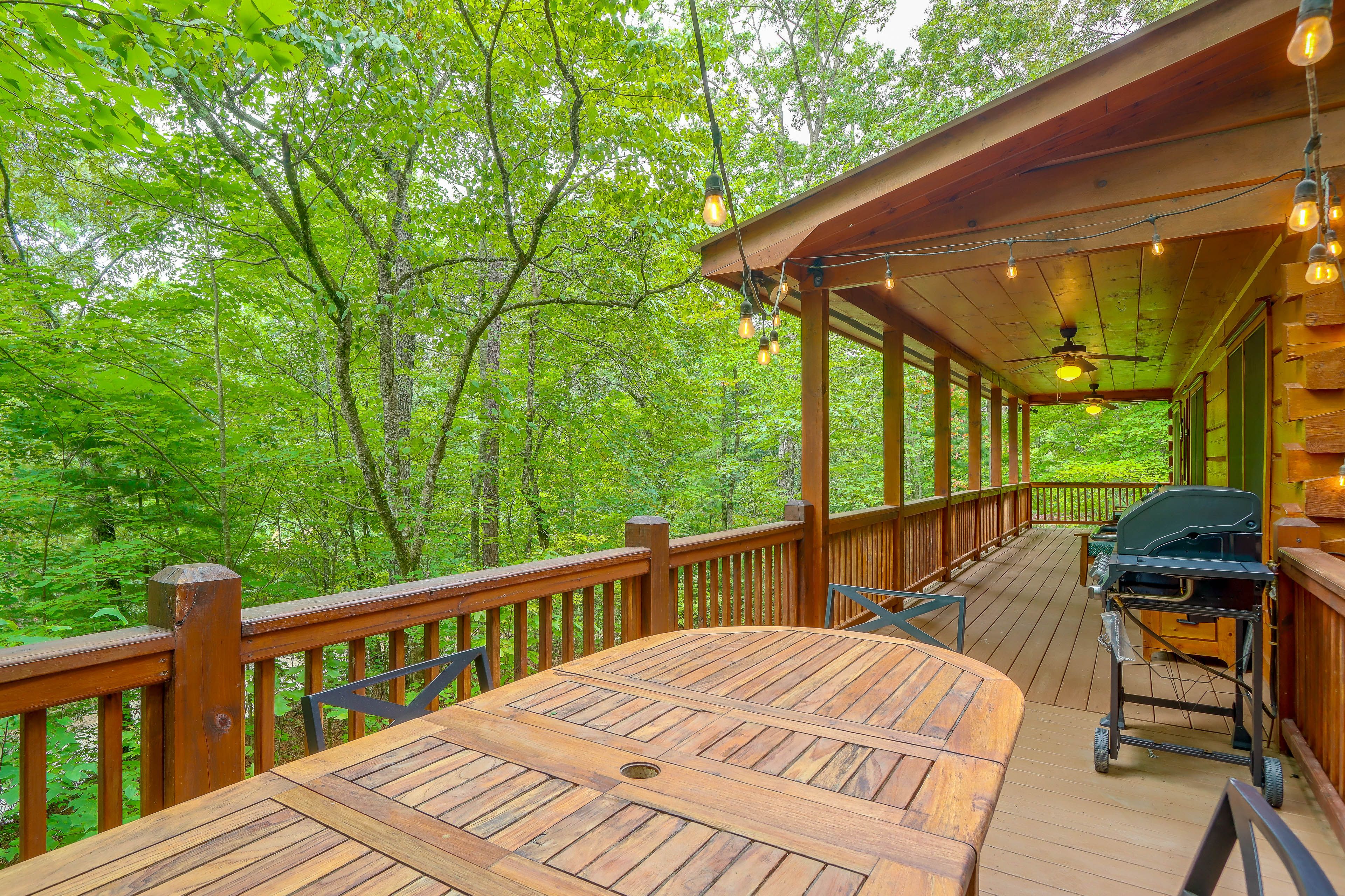 Wraparound Porch | Gas Grill