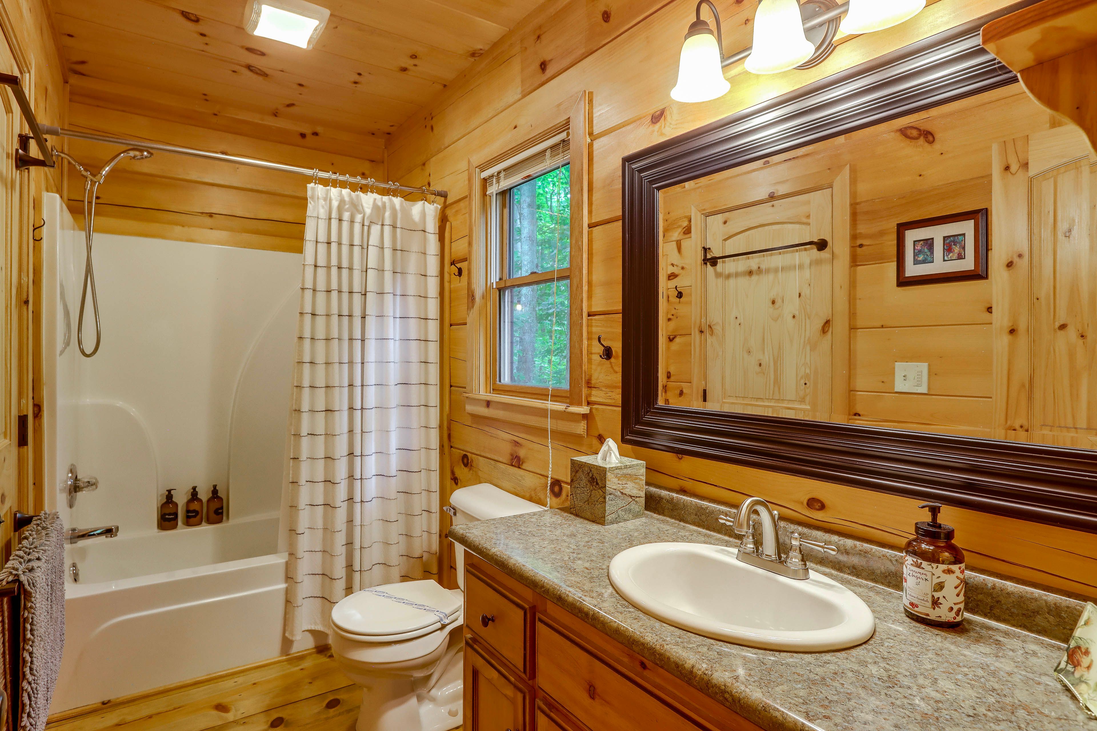 En-Suite Bathroom
