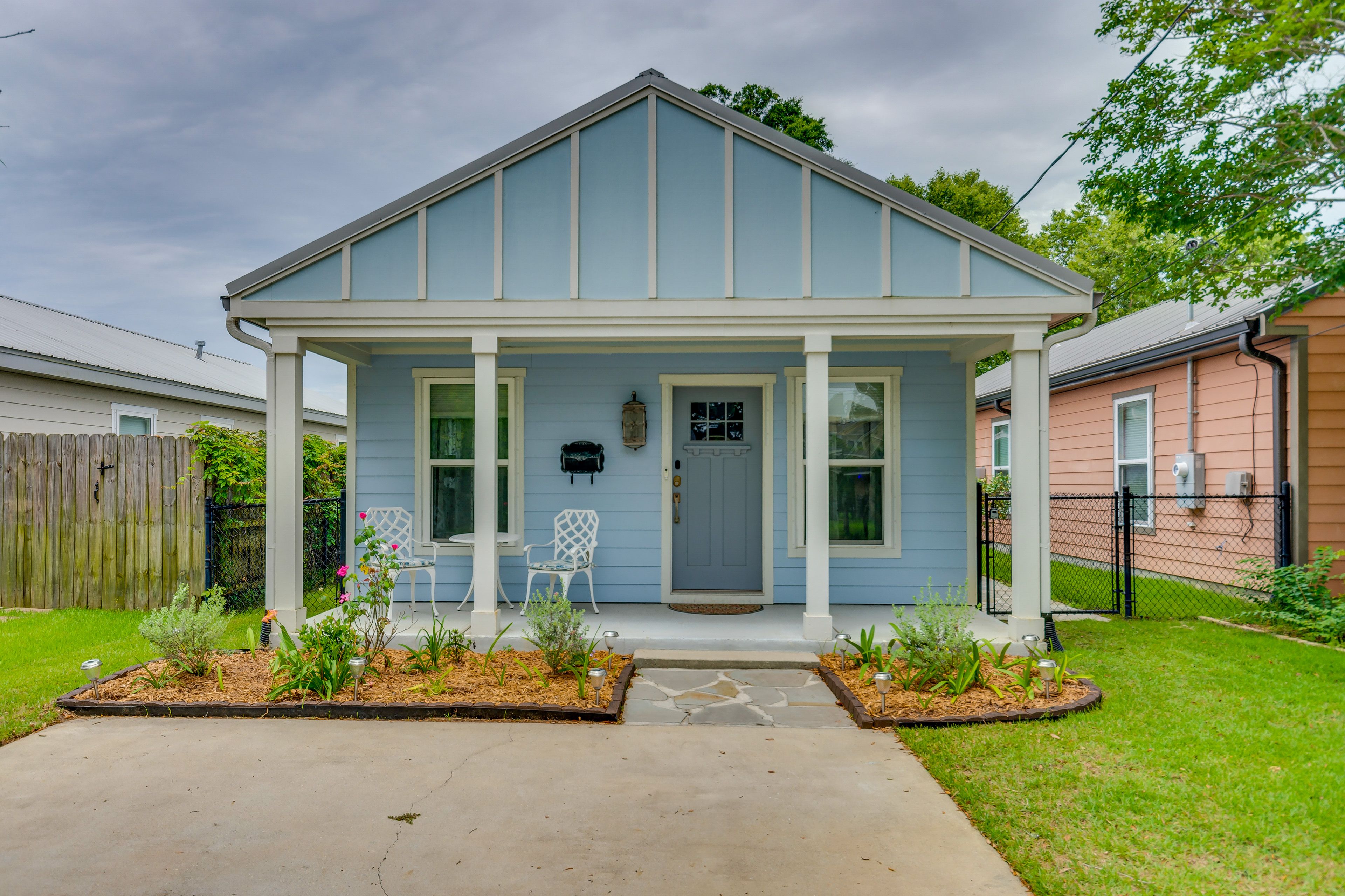 Pensacola Vacation Rental | 2BR | 2BA | 1,060 Sq Ft