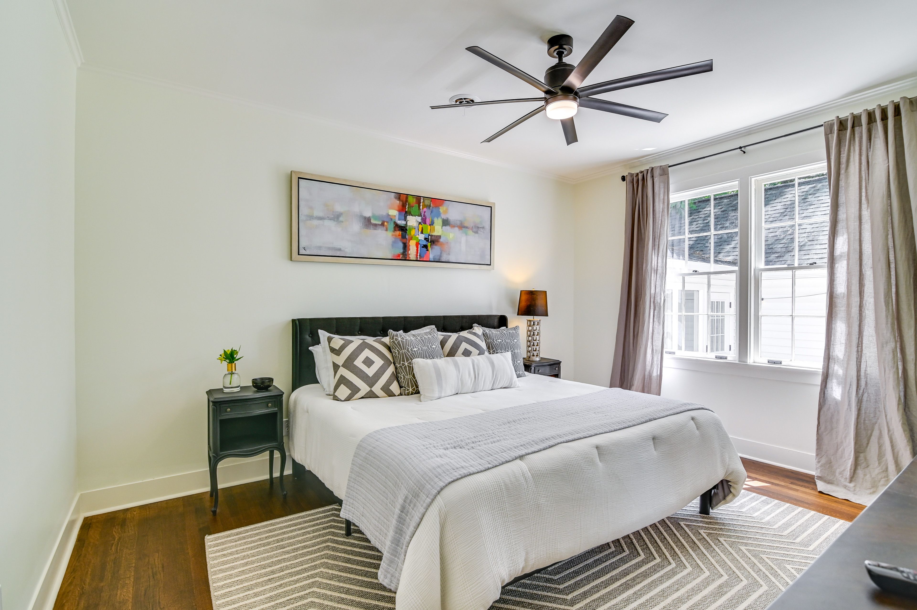 Bedroom 2 | King Bed | Main House | 1st Floor