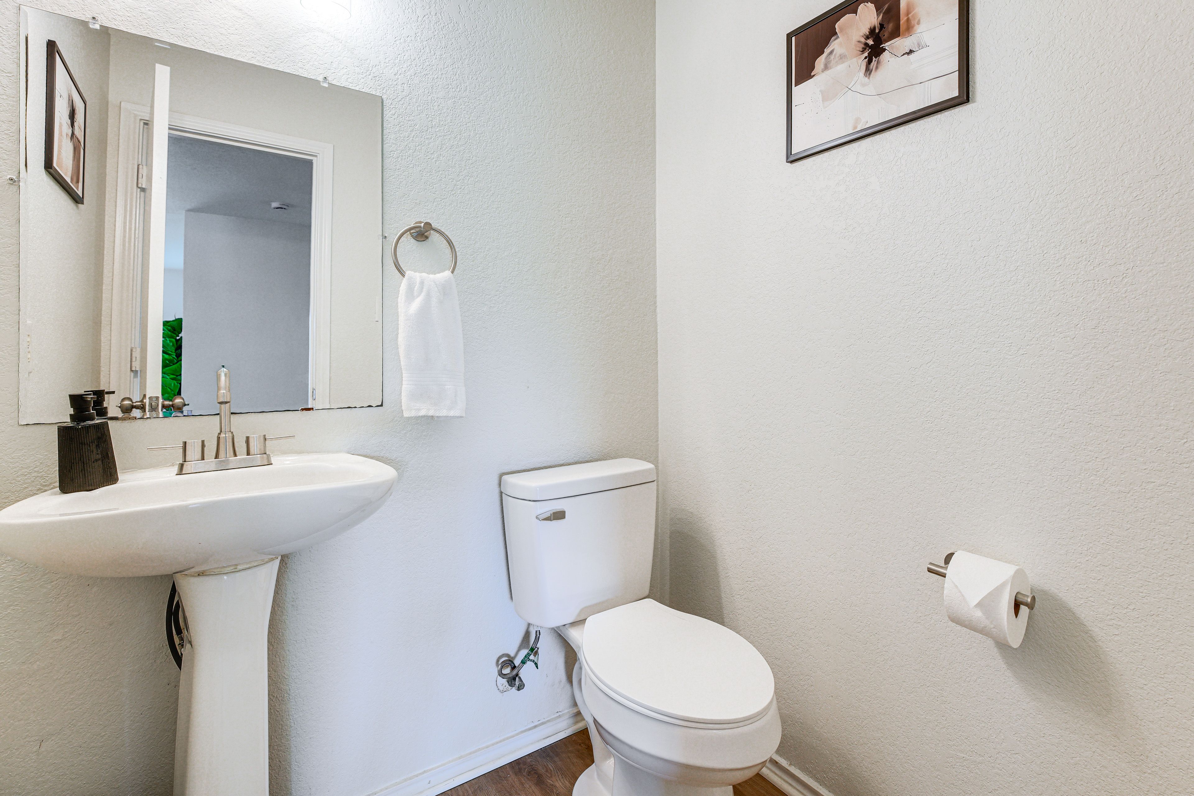 Half Bathroom | 1st Floor