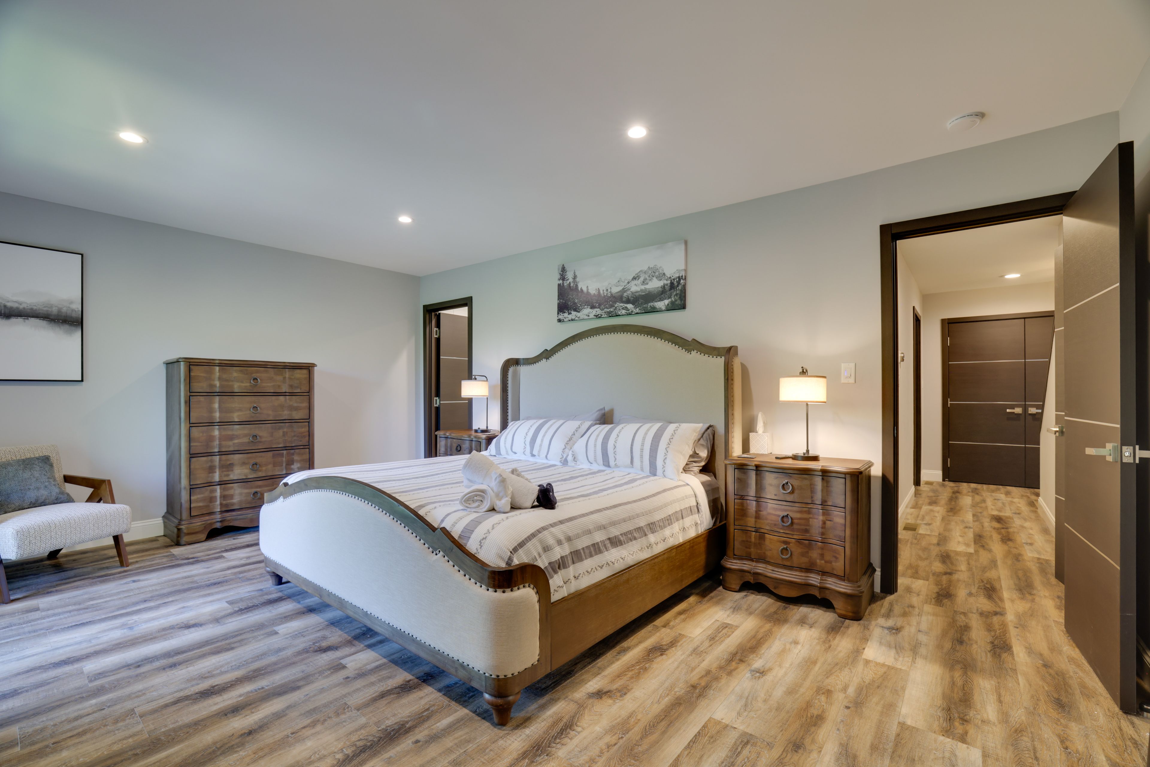 Bedroom 1 | King Bed | Upper Level