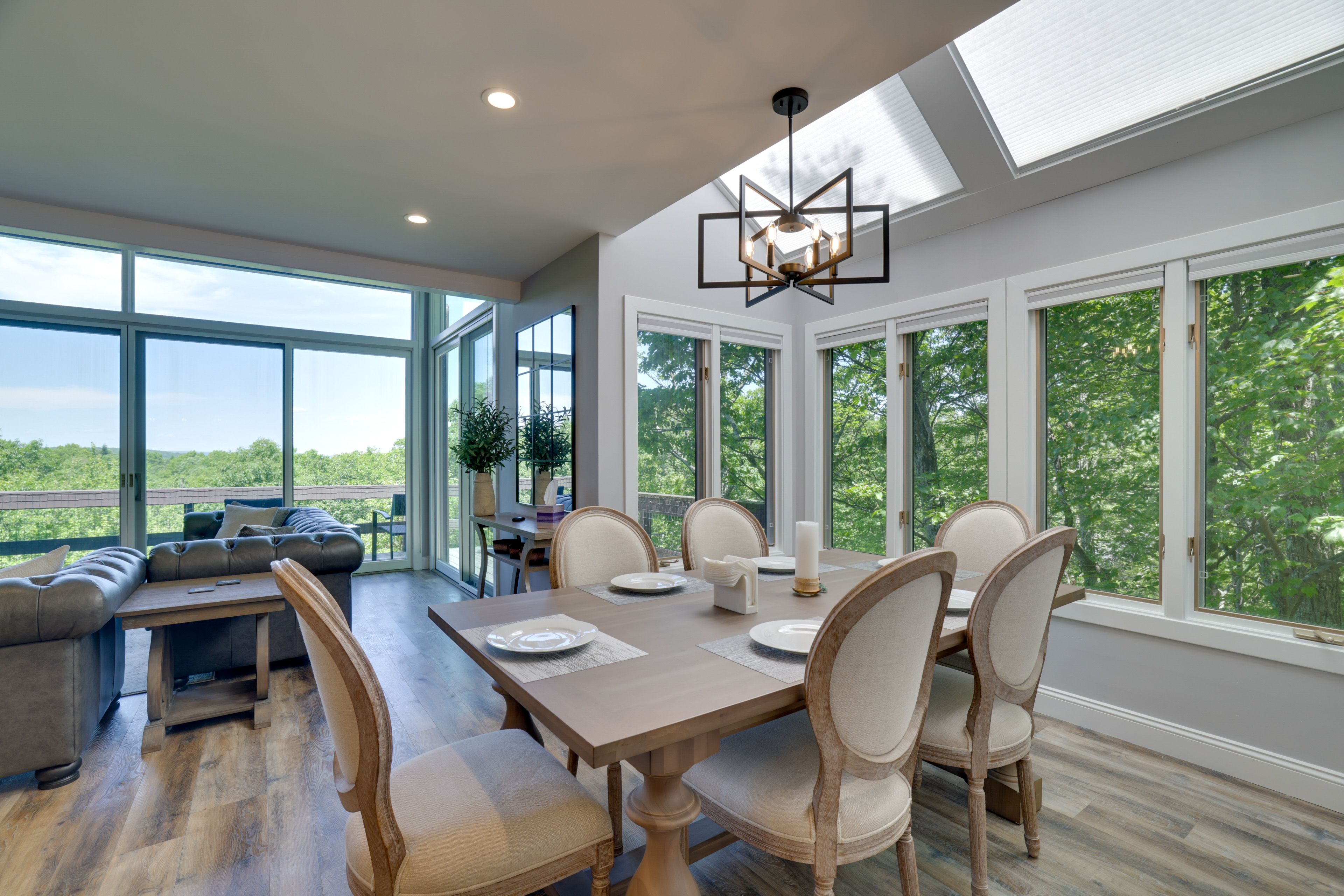 Dining Area | Main Level