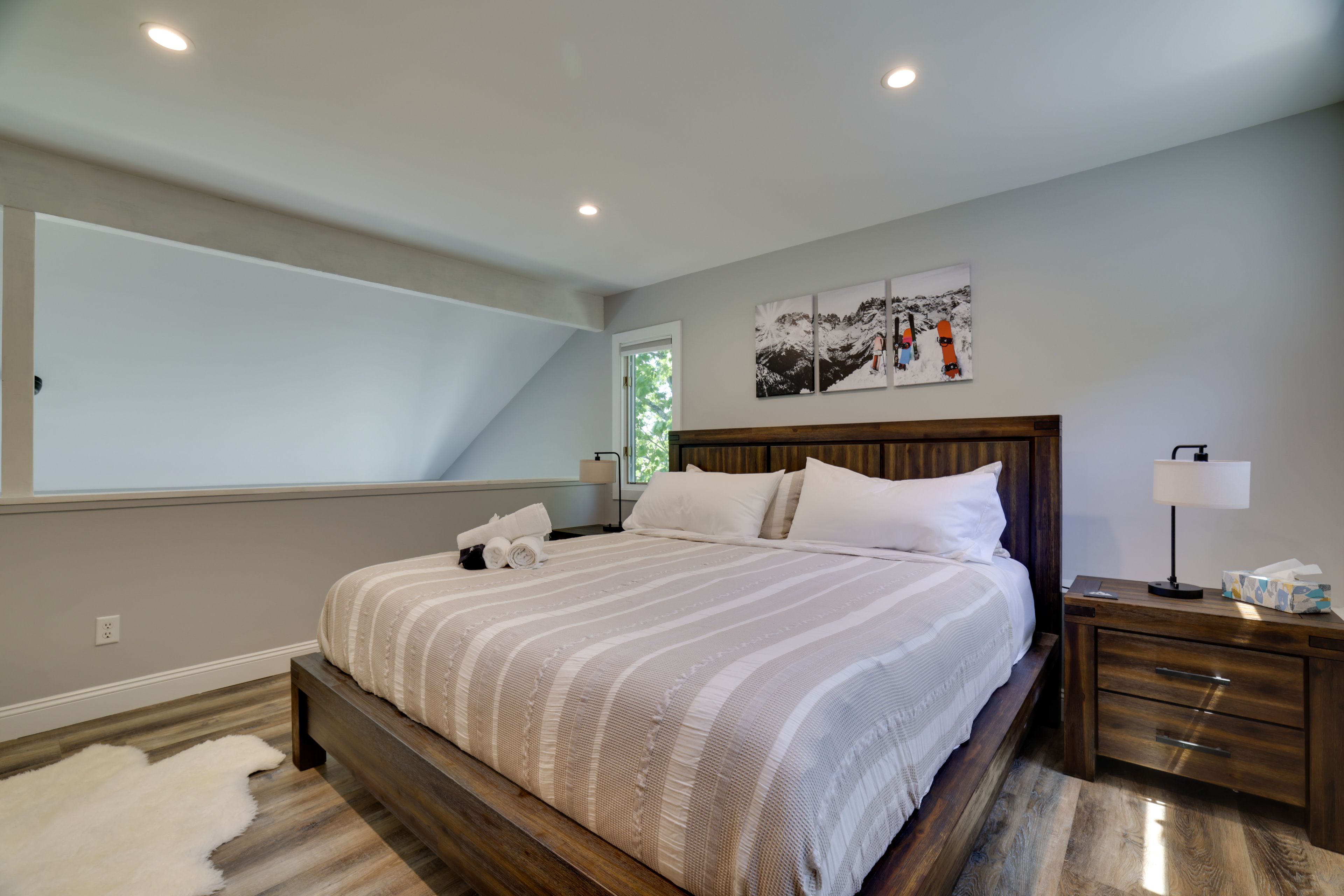 Bedroom 2 (Loft) | King Bed | Upper Level